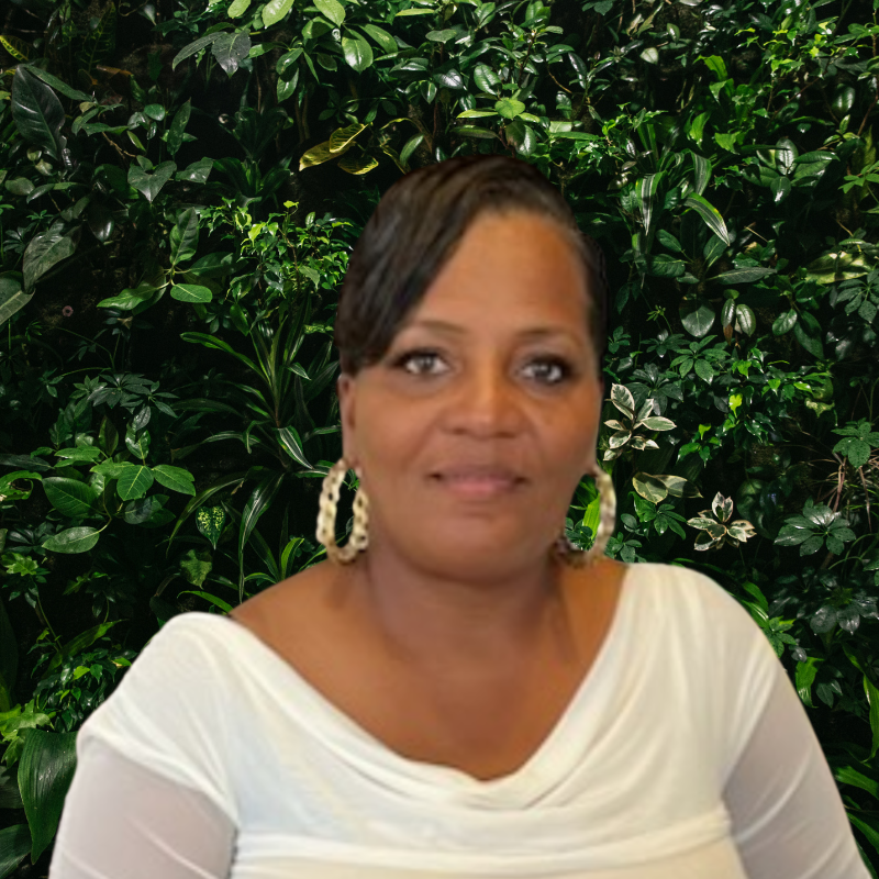 Gloria Davis, Office Assistant