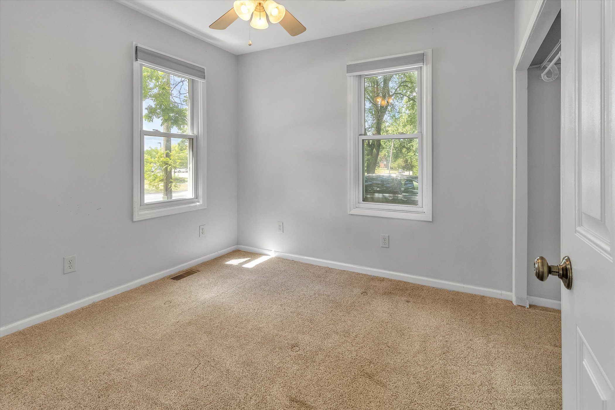 18-2018-Jefferson-Ave-WindowStill-Real-Estate-Photography-18.jpg