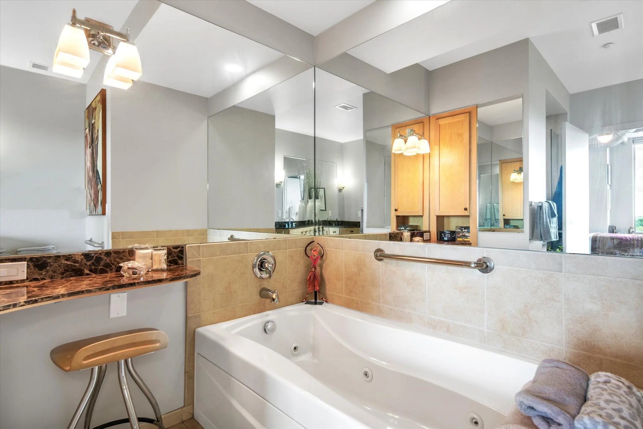 42-350-N-Main-St-Unit-601-Lamg-Estates-Real-Estate-Experts-42 (31).jpg