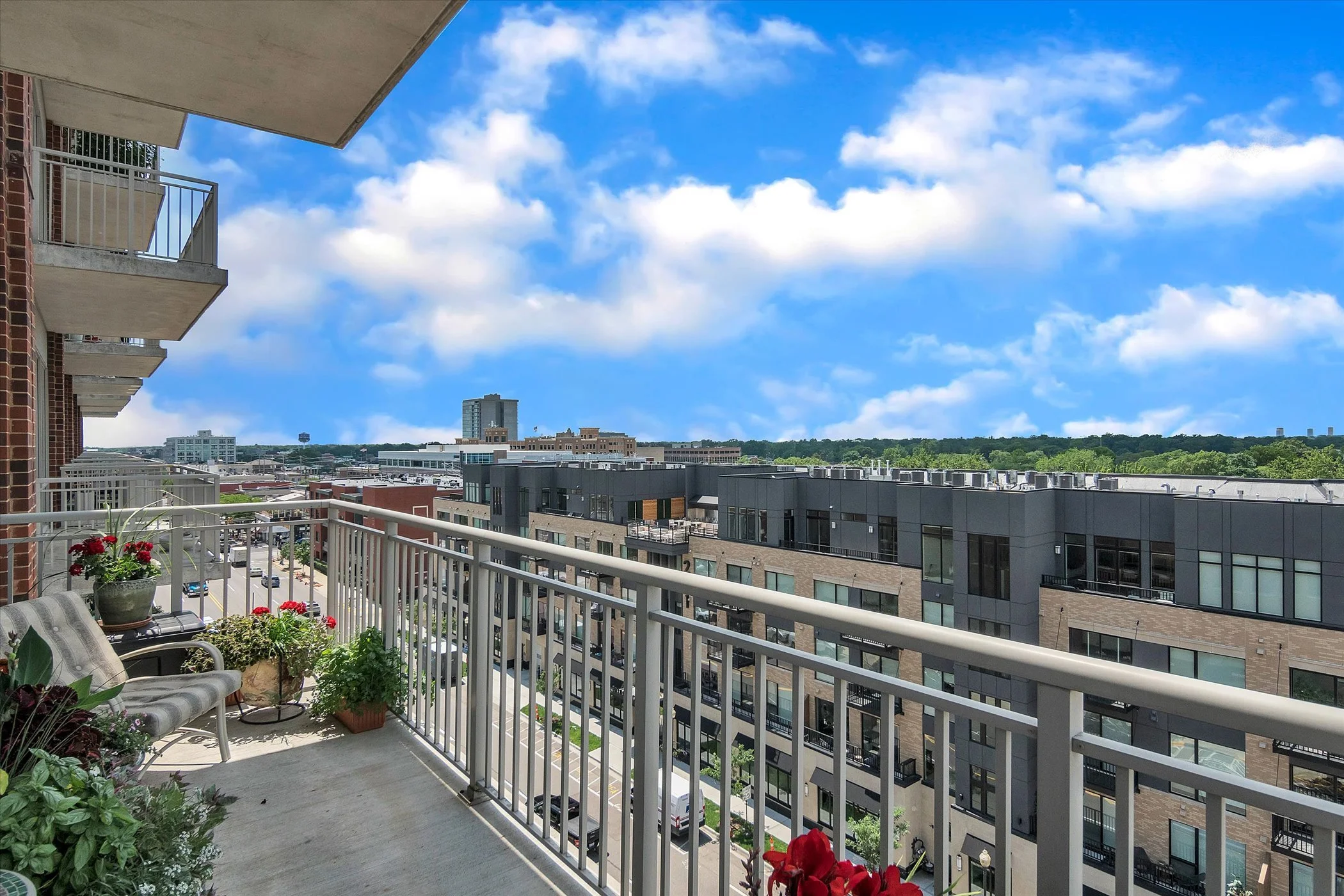 42-350-N-Main-St-Unit-601-Lamg-Estates-Real-Estate-Experts-42 (41).jpg