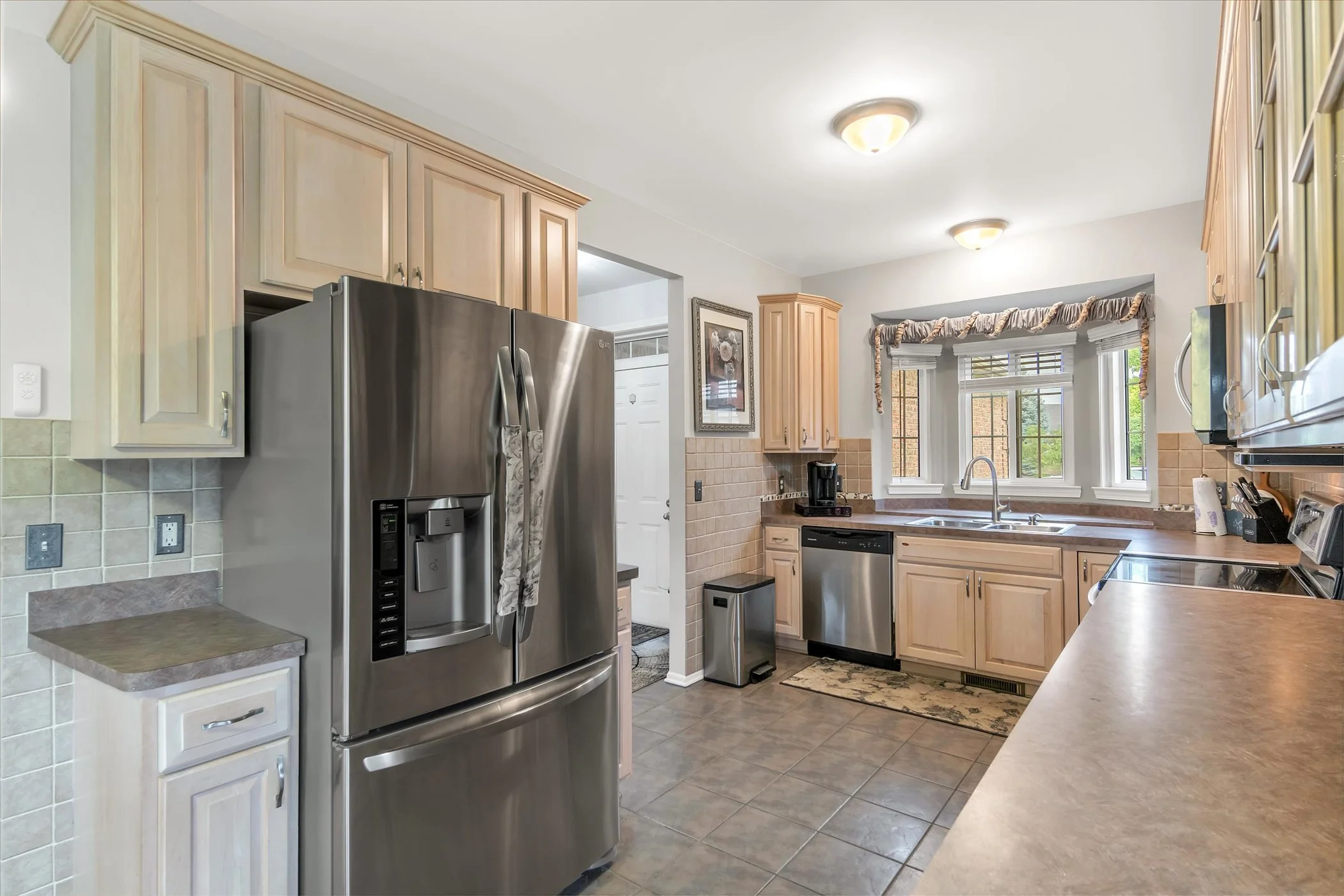 47-40712-Suffield-Dr-Lang-Estates-Real-Estate-Experts-48 (15).jpg