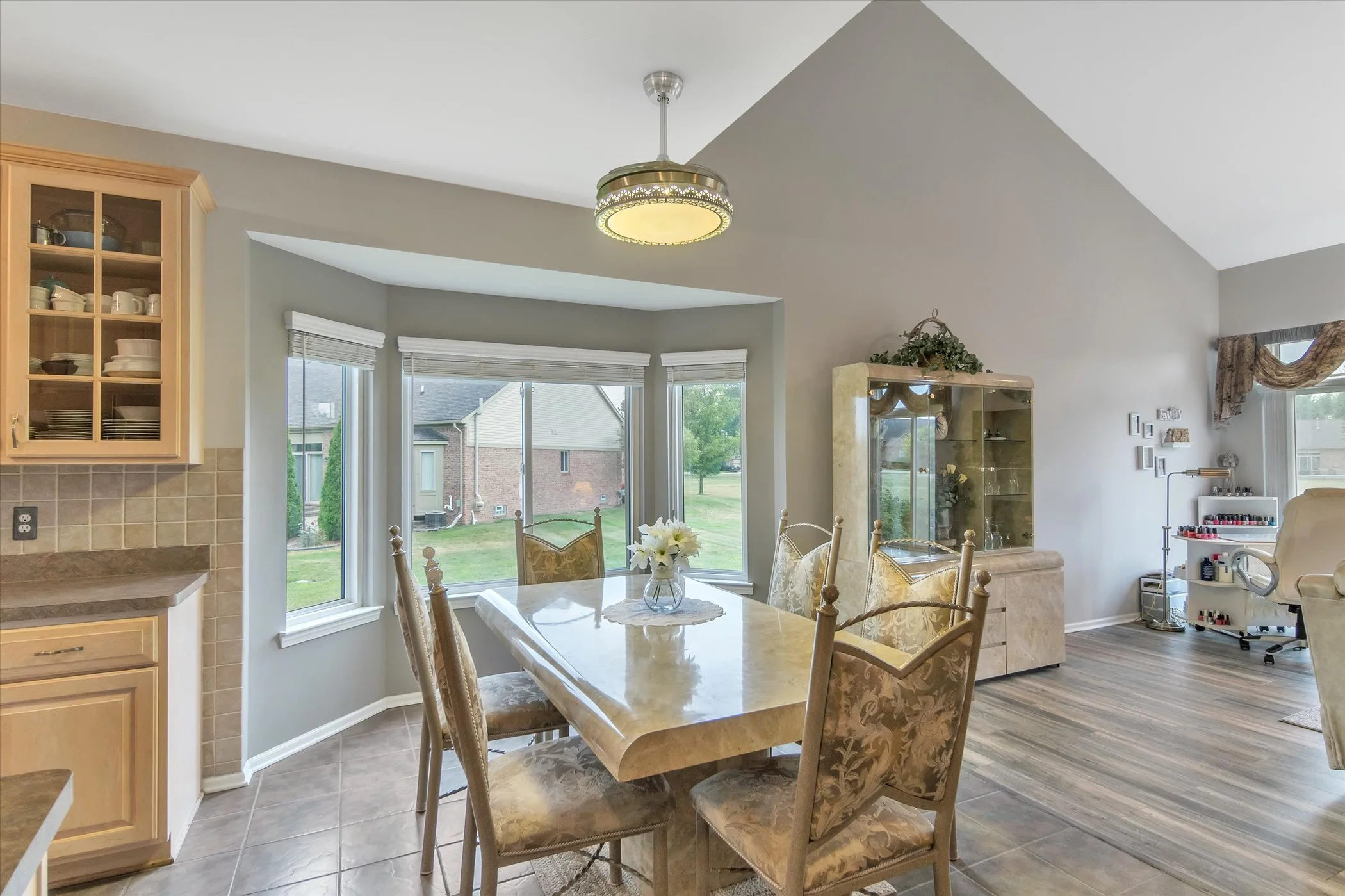 47-40712-Suffield-Dr-Lang-Estates-Real-Estate-Experts-48 (17).jpg