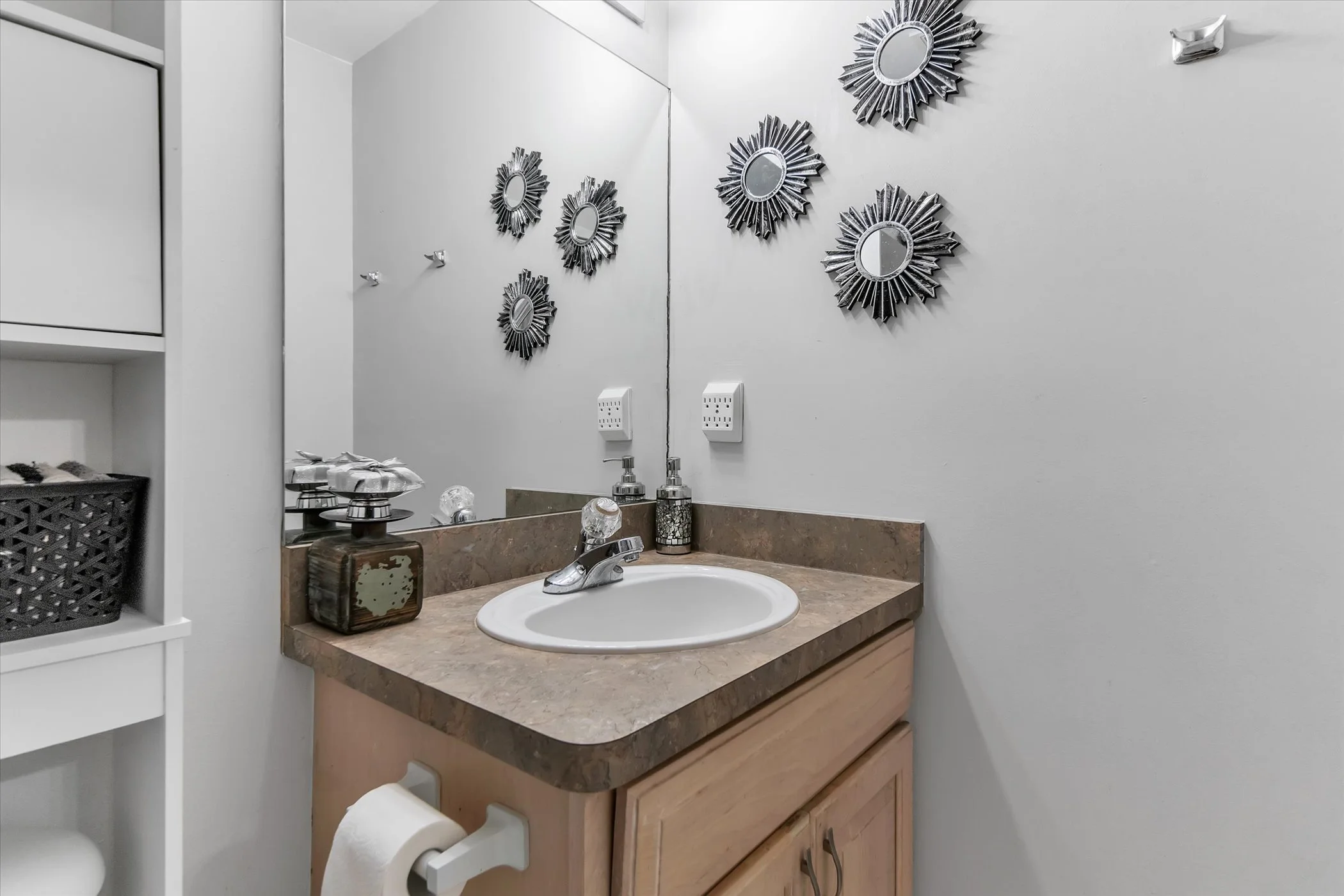 47-40712-Suffield-Dr-Lang-Estates-Real-Estate-Experts-48 (24).jpg