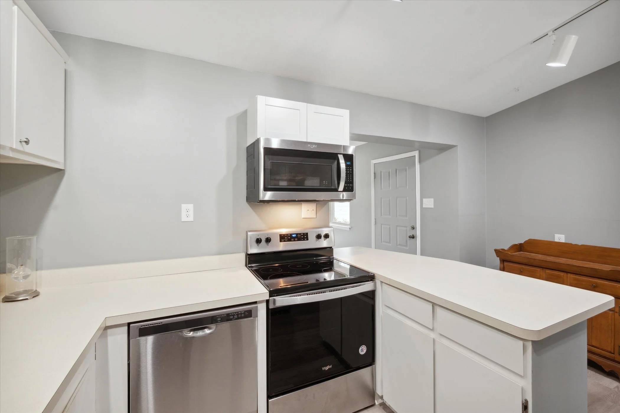 41-780-Joyceil-Dr-Waterford-Twp-MI-48328-Lang-Estates-01 (20).jpg