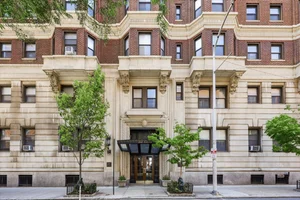 Sophisticated City Living at The Lenox: Spacious 8th-Floor Condo in Philadelphia