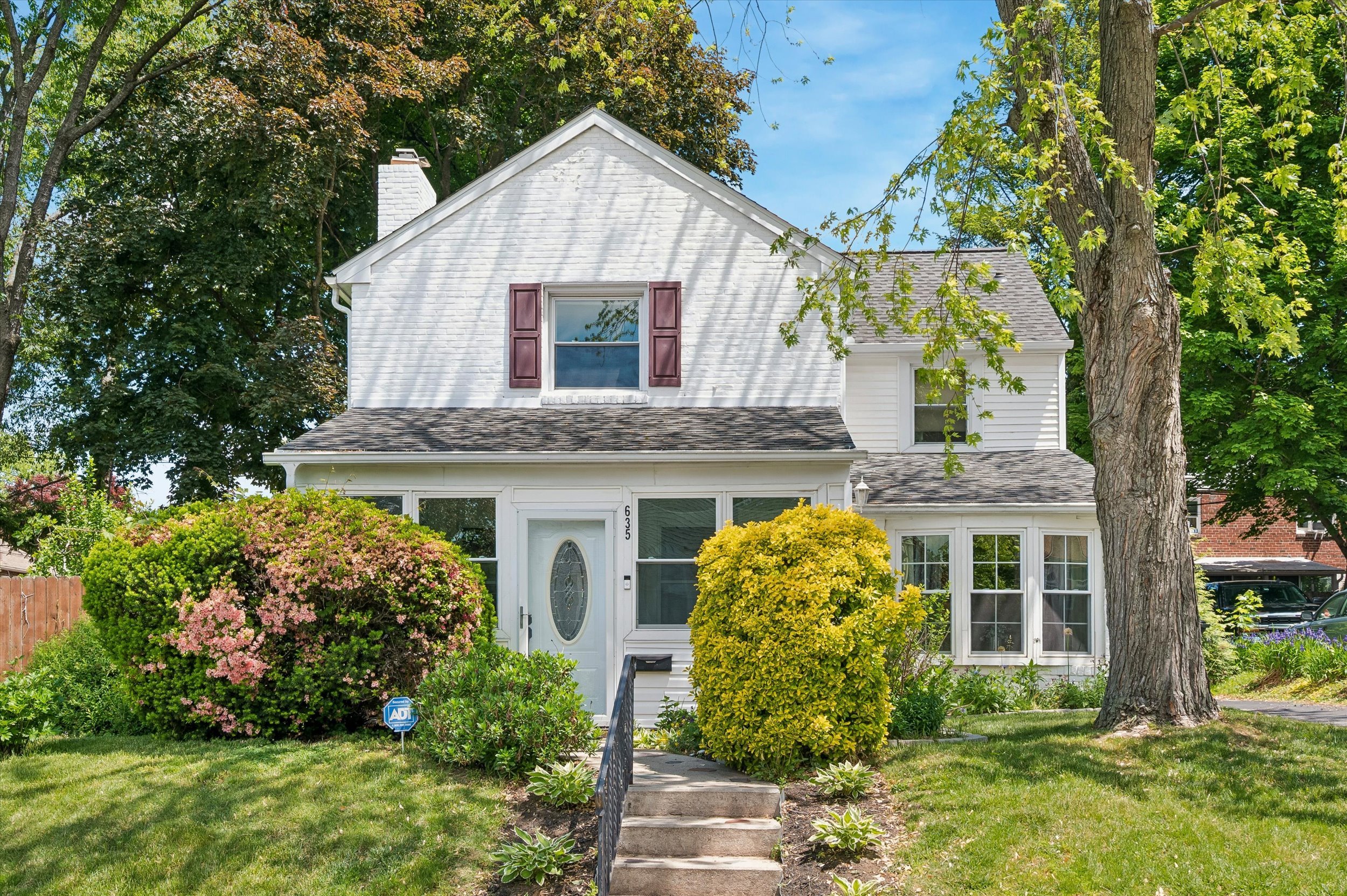 635 Lukens Ave