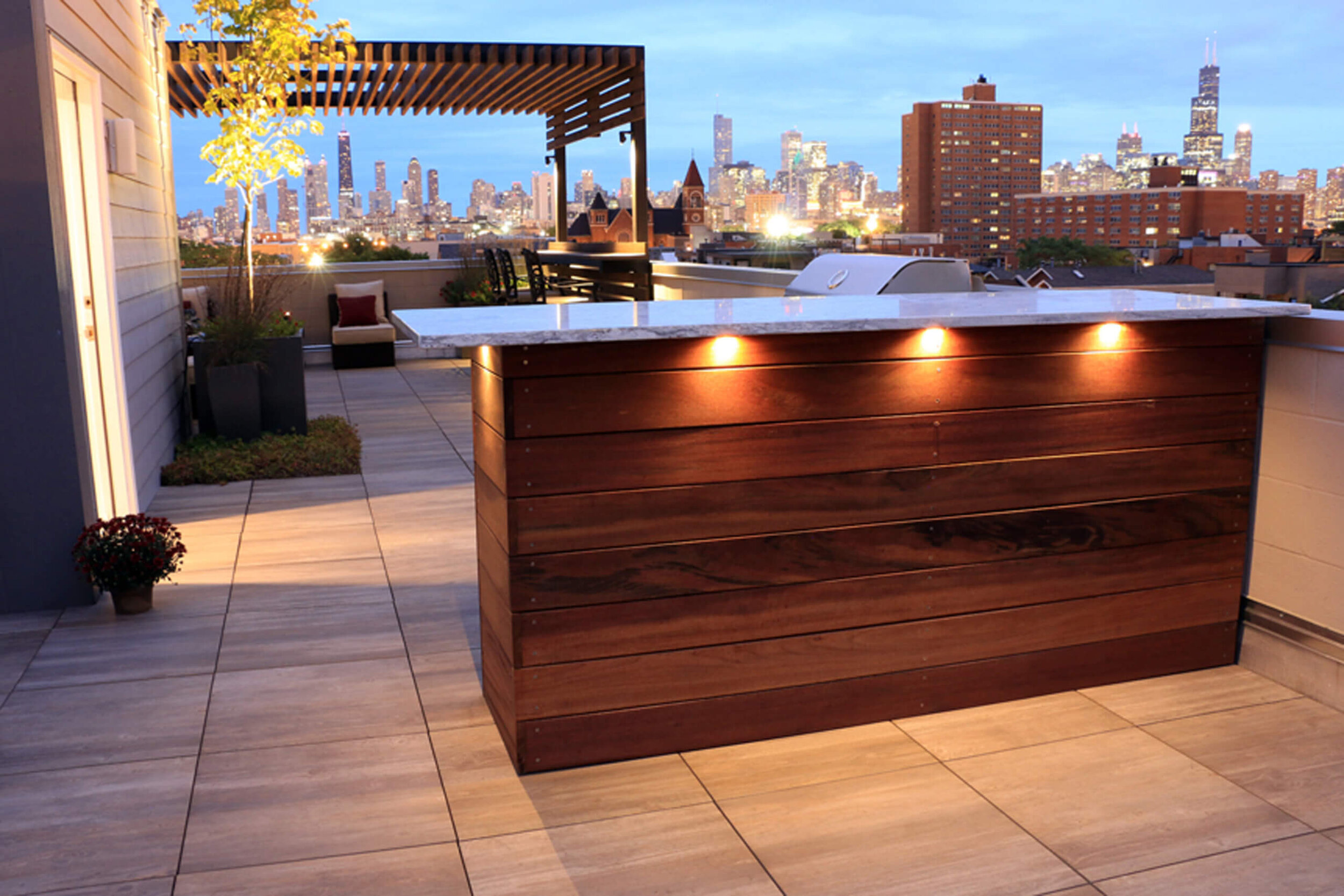 Rooftop Deck Bar Installation in Chicago