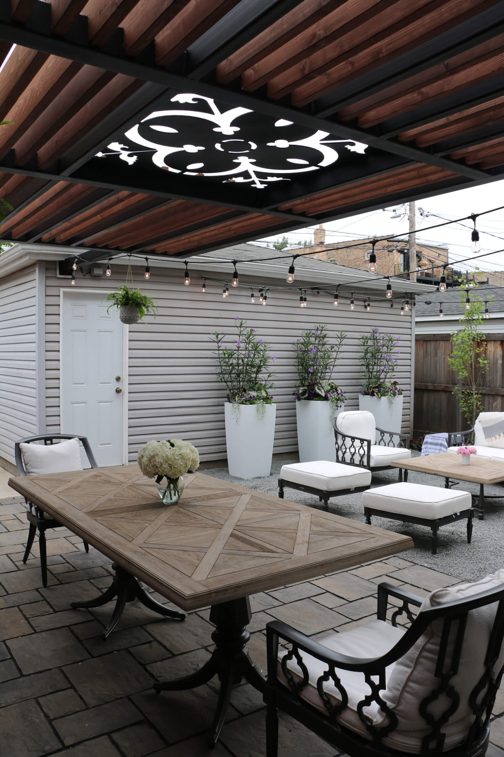 Custom Screen and Pergola Installation in Chicago