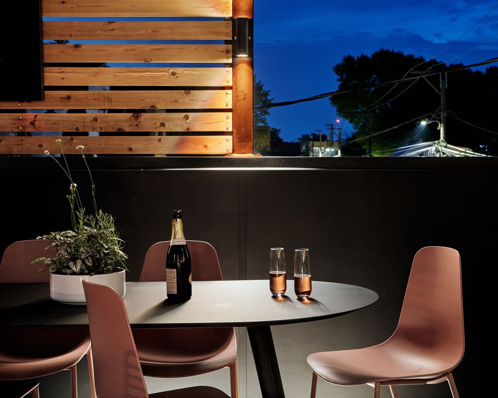 Rooftop Design for Drinks and Dining in Chicago