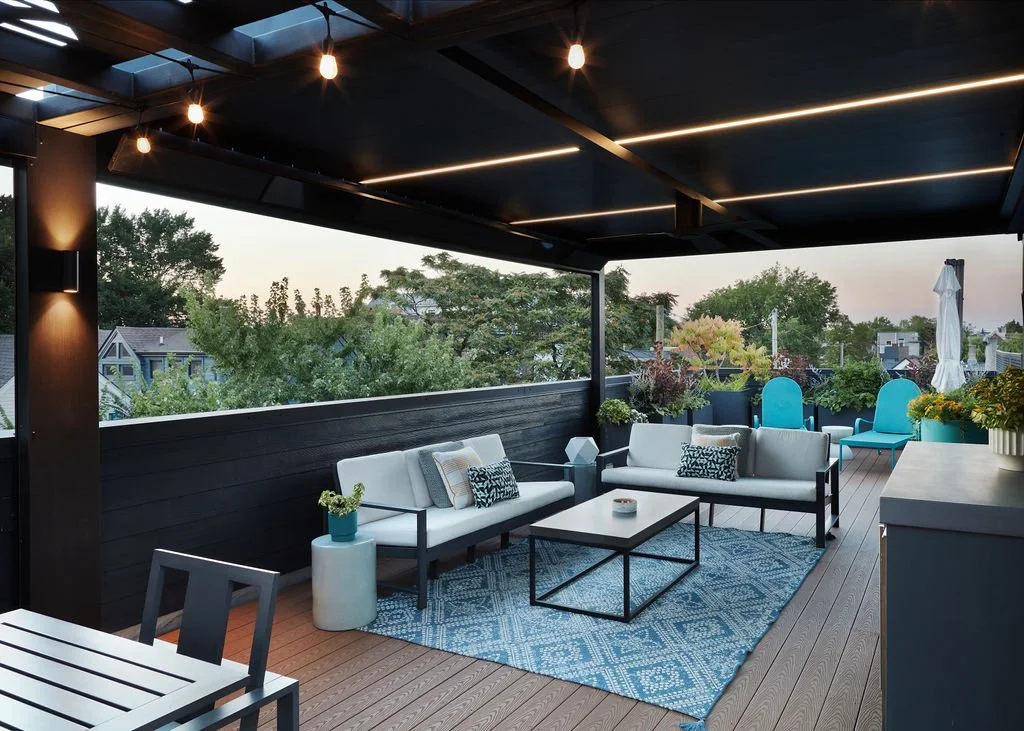 Rooftopia -Bucktown Covered Rooftop Deck & Garden