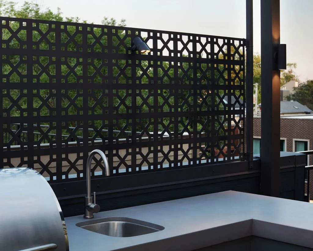 Rooftopia -Bucktown Covered Rooftop Deck & Garden