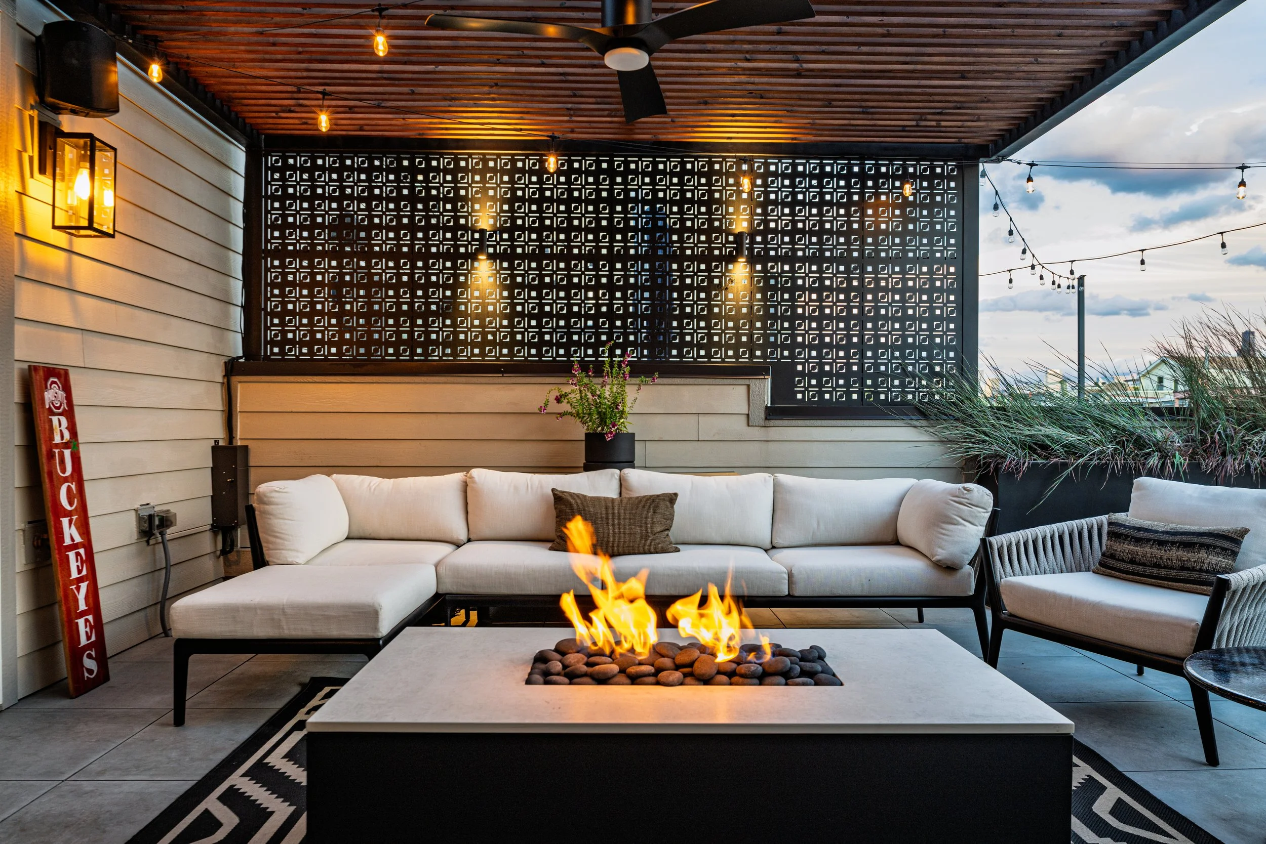 Wicker Park Rooftop Deck Dining Area