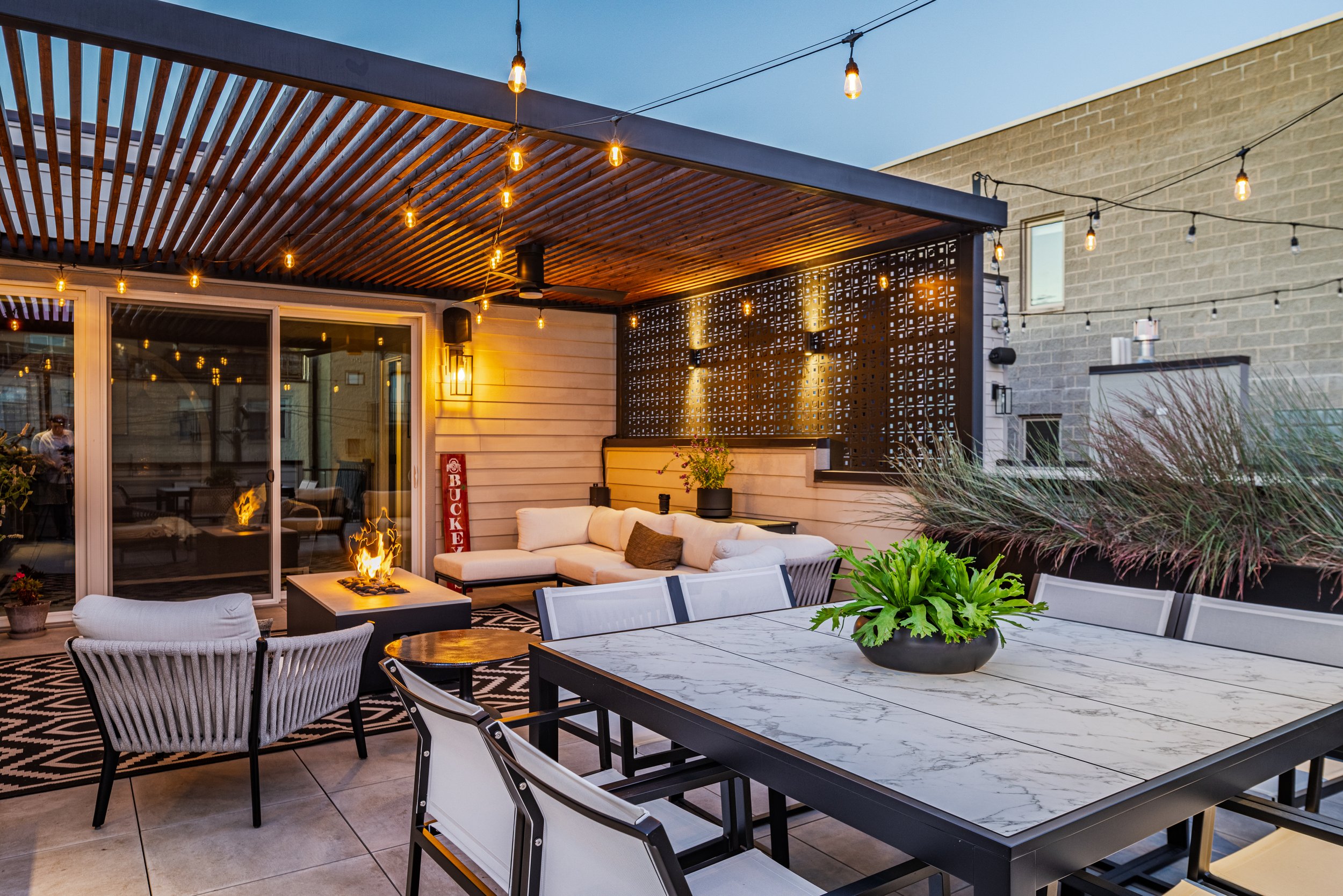 Wicker Park Rooftop Deck Design &amp; Pergola Installation