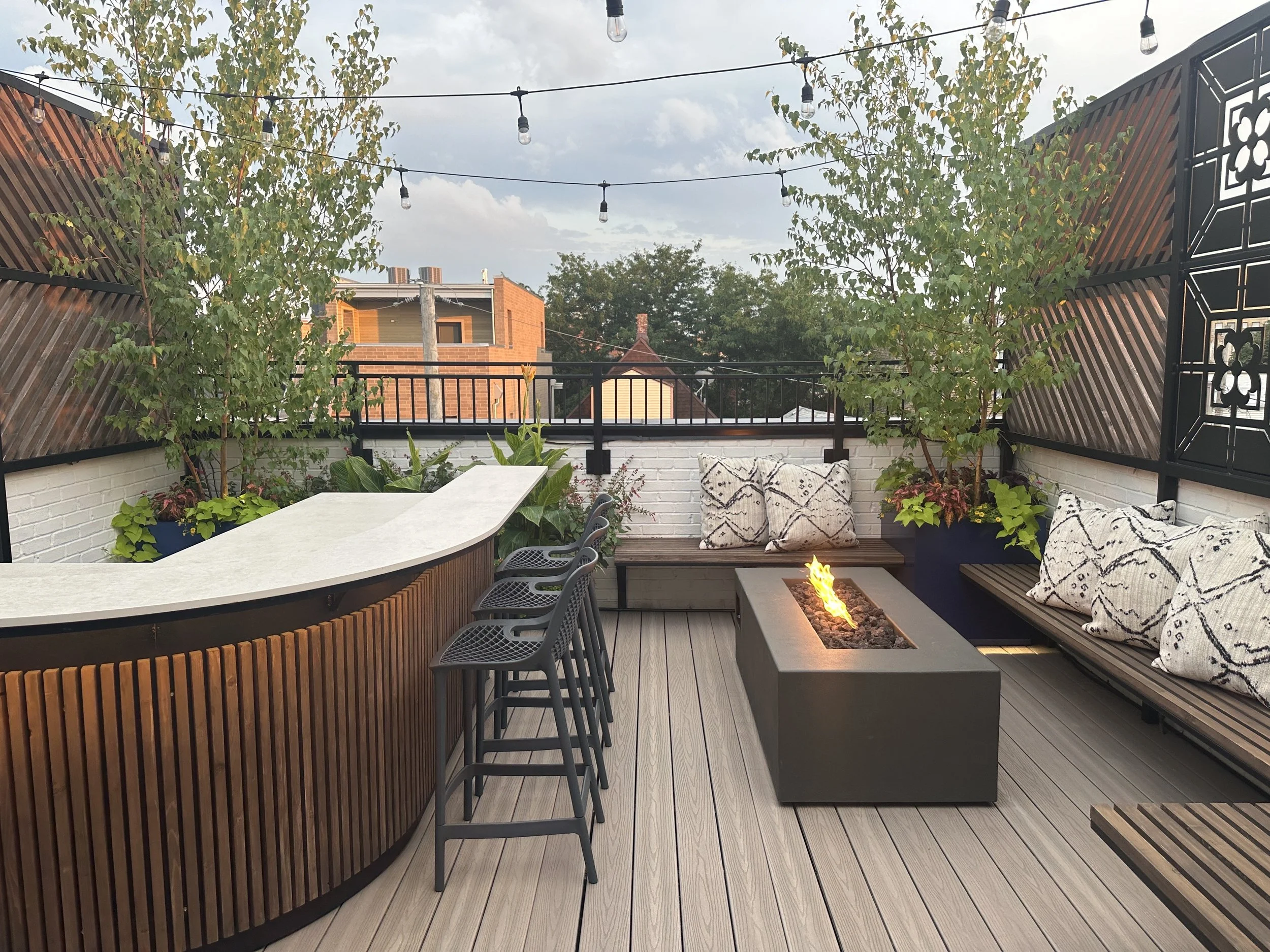 Rooftopia-wicker-park-rooftop-deck-custom-screens-bar.JPG