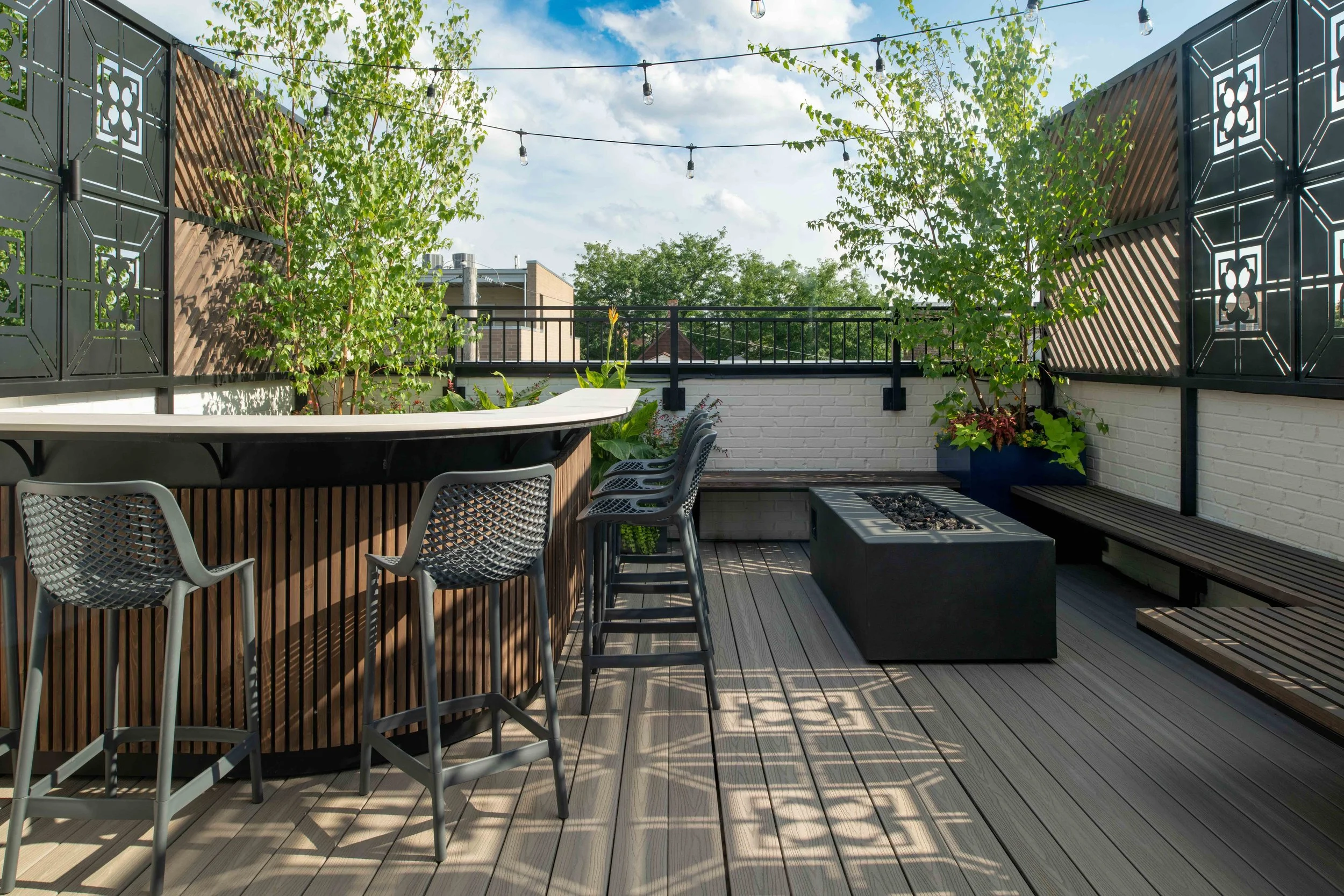 Rooftopia_custom-outdoorkitchen-chicago-bucktown-roofdeck.jpeg