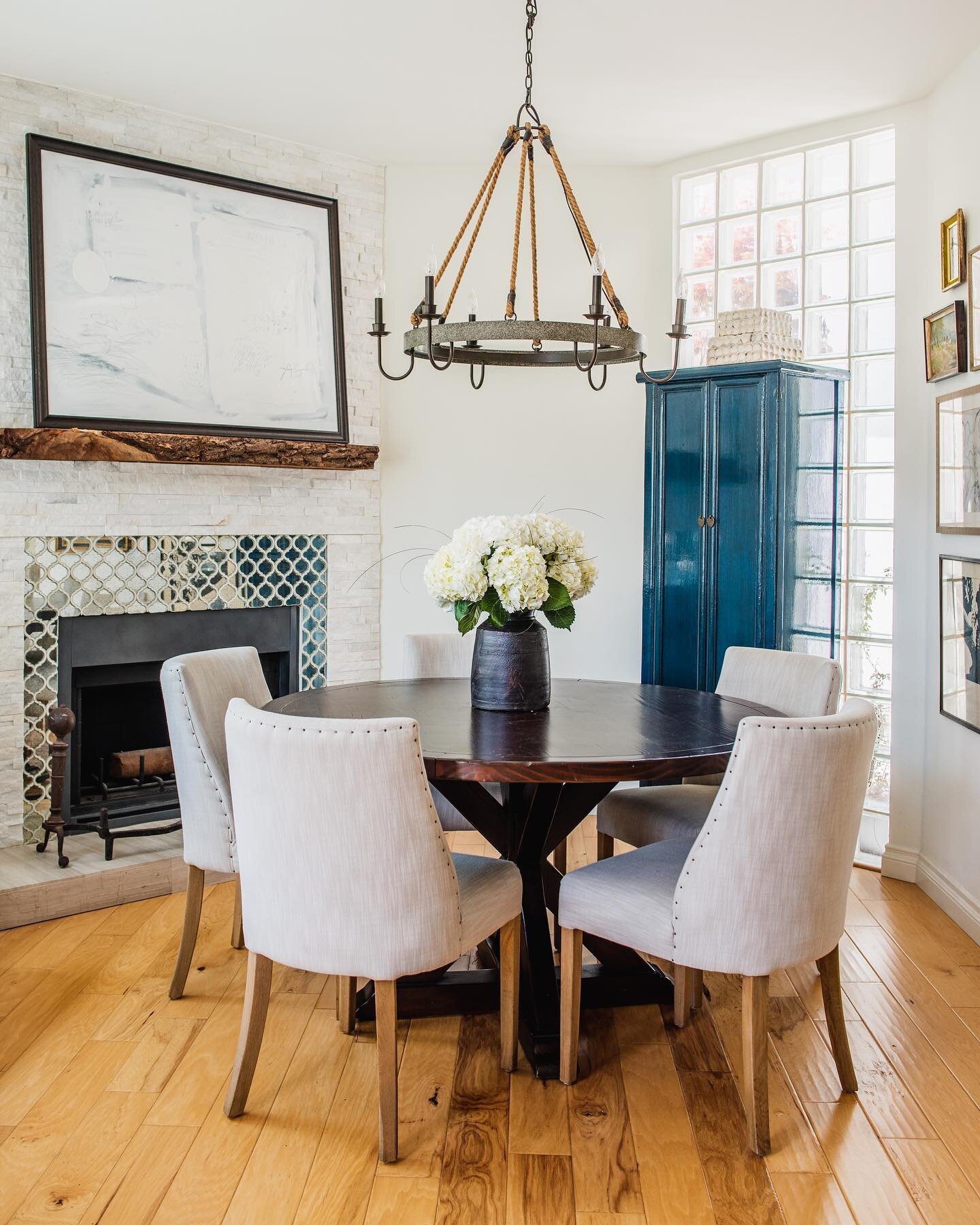 We love a fancy #diningroom! Yet we also love a more informal one liked we&rsquo;ve designed here b/c let&rsquo;s be honest, dining rooms serve many different purposes in today&rsquo;s homes. Dinner table, game table, and for many of us right now an 