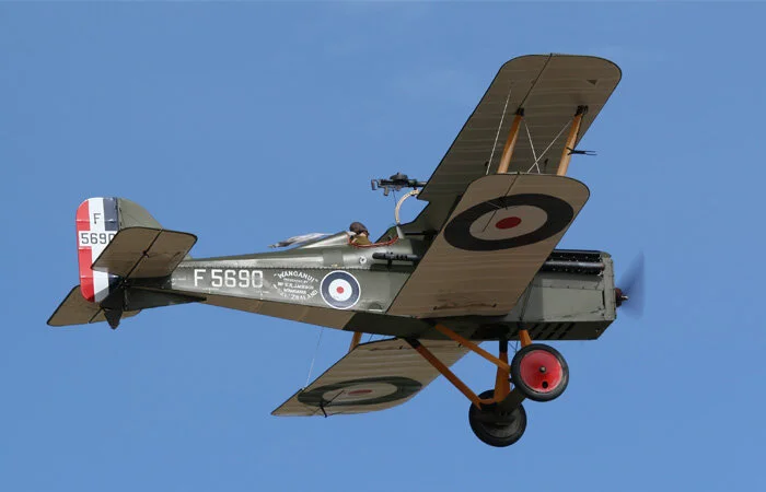 Flugel Rond ROUNDEL ROUND-UP — Vintage Wings of Canada