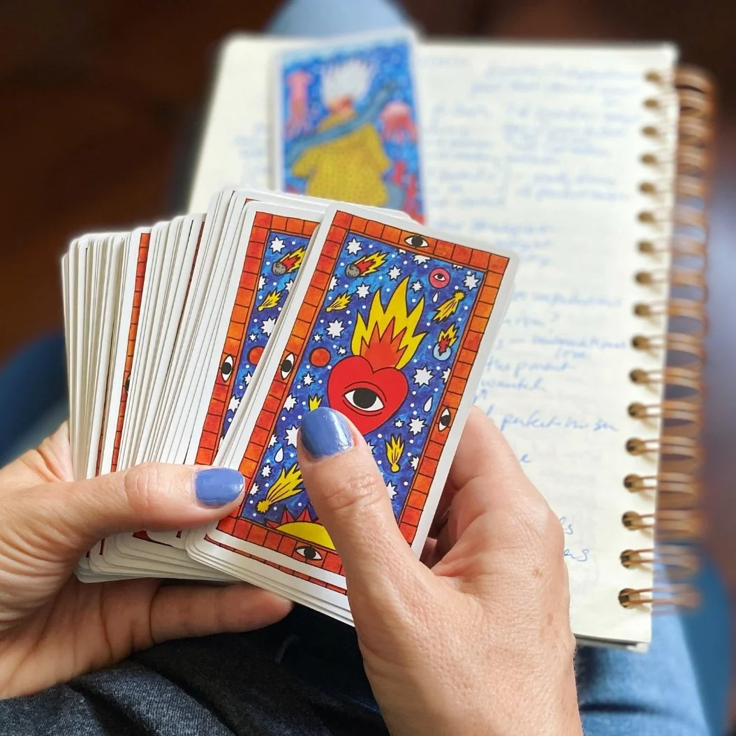 How Tarot Can Support a Therapy Session