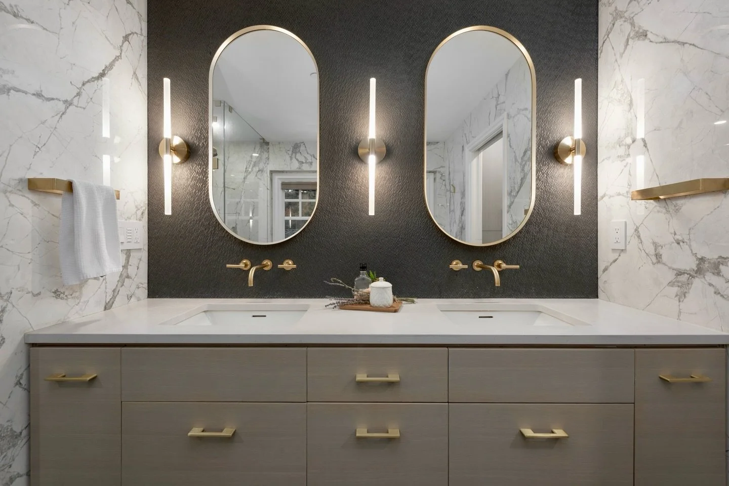 Obsessed with this bathroom design. 😍

The gold fixtures, the marble... it&rsquo;s a whole vibe. ✨

Wait till you see the rest! 👇

.

.

.

.

#interiordesign #bathroomgoals #modernhome #luxuryhomes #homeinspo