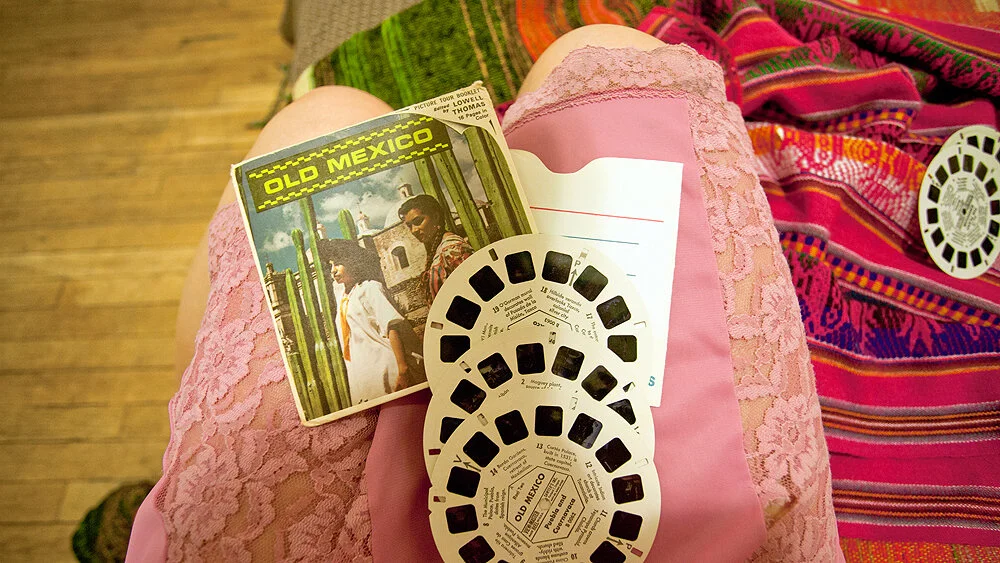 Wednesday Ephemera #4: View-master Junior Projector (1950) &amp; Stereo Picture Disks (1960)