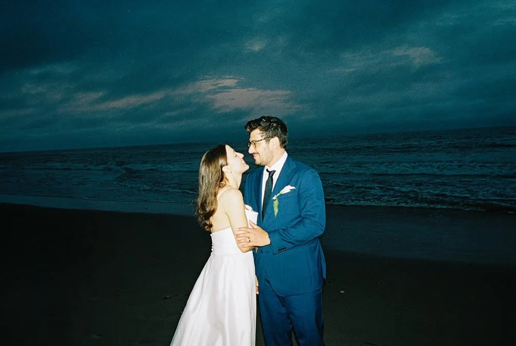 🩵Oh summer, summer, summer.🩵

#weddingsonfilm #weddingphotojournalism #filmisnotdead #santabarbaraweddingphotographer #losangelesweddingphotographer #35mmphotography #candidweddingphotography #ginaclyneweddings #ginaclynephotography #beachwedding