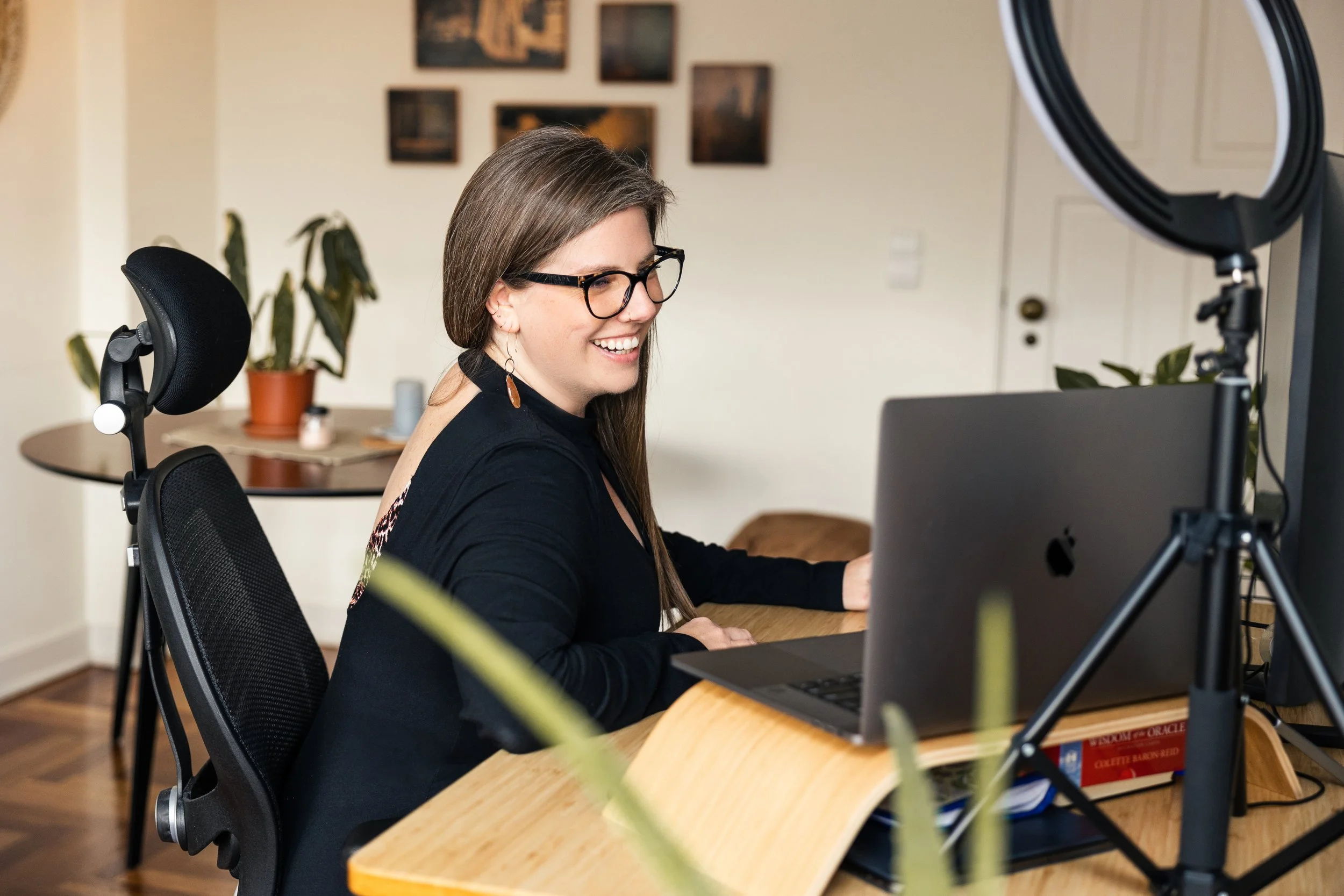 2022_03_07 Kat Burns-4.jpg