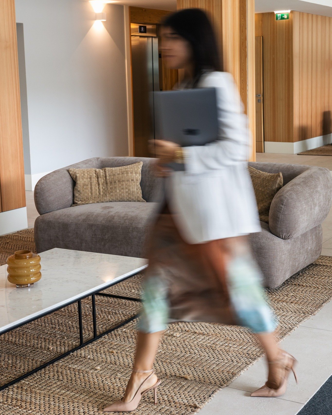 On The Move
~
For Ana&rsquo;s session, we experimented with motion blur to create a sense of energy and flow. In branding photography, subtle blur can communicate dynamism, creativity, and approachability. Sharp images convey precision and luxury.

✨