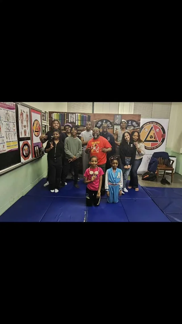 What a great youth session tonight. Everyone had a great time!