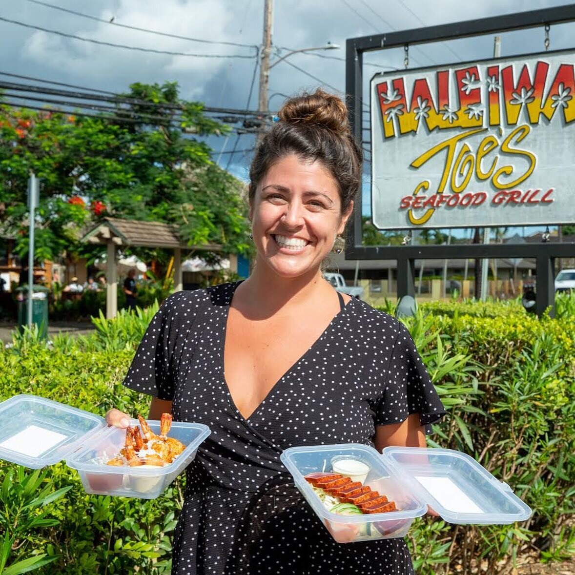 Restaurant partner spotlight: @haleiwajoes! 
✨
Haleʻiwa Joes was the very first restaurant to join our program, and they are eager to make a difference🌱! Mahalo nui to the HJs team for your early support! 

Order one of their mouth-watering dishes i