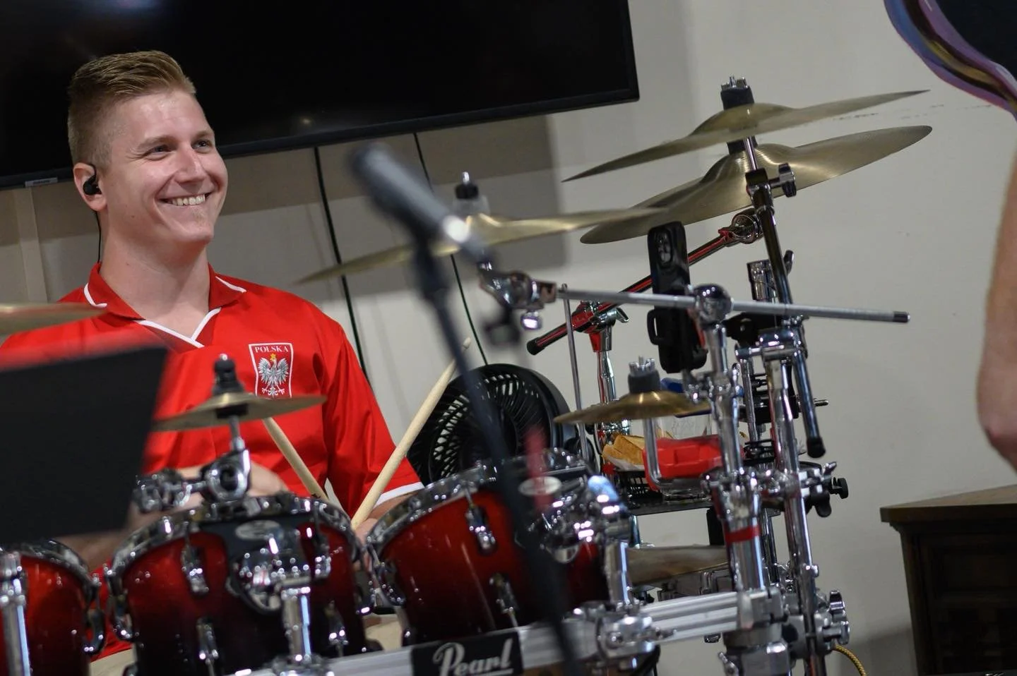 Long Post Warning!!

Quick version: Our drummer, John, has decided to pursue a career in professional drumming with exciting opportunities in Seattle, Washington. His last gig with us was September's Carmel PorchFest.

You can find a good musician in