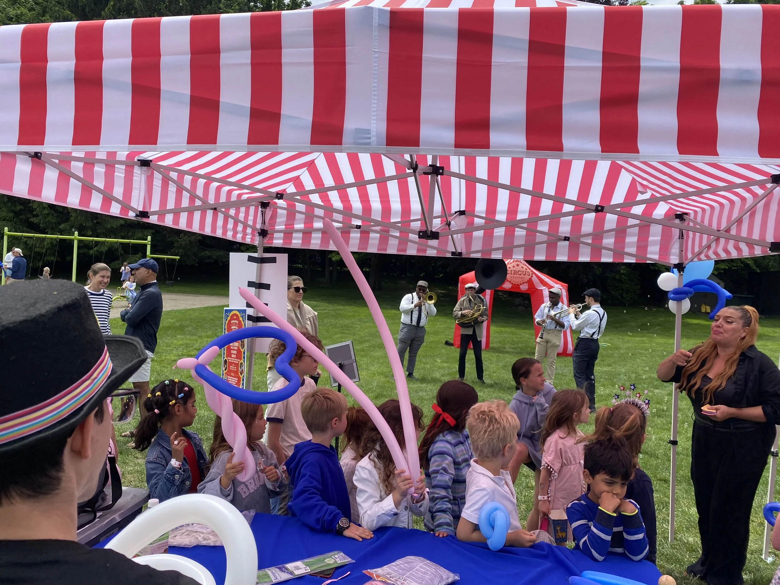 CIRCUS BALLOON GAMES FIELD.jpeg