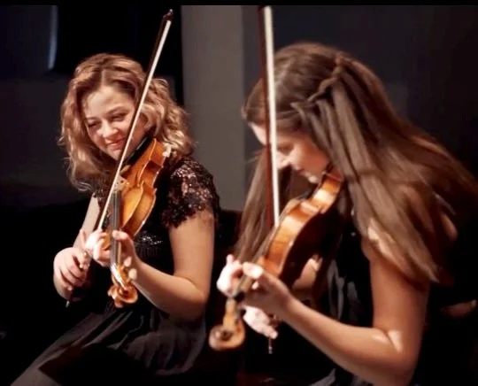 Live music, book string orchestra, violinist, fiddle,