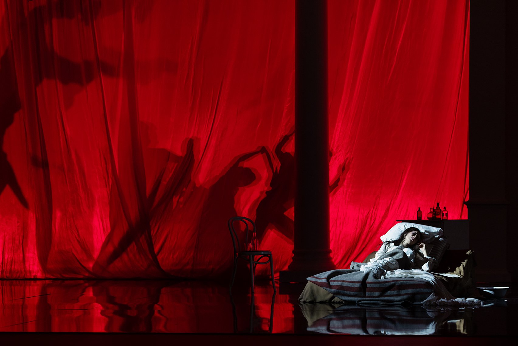 LaTraviata2026©emmasuominen_24.jpg
