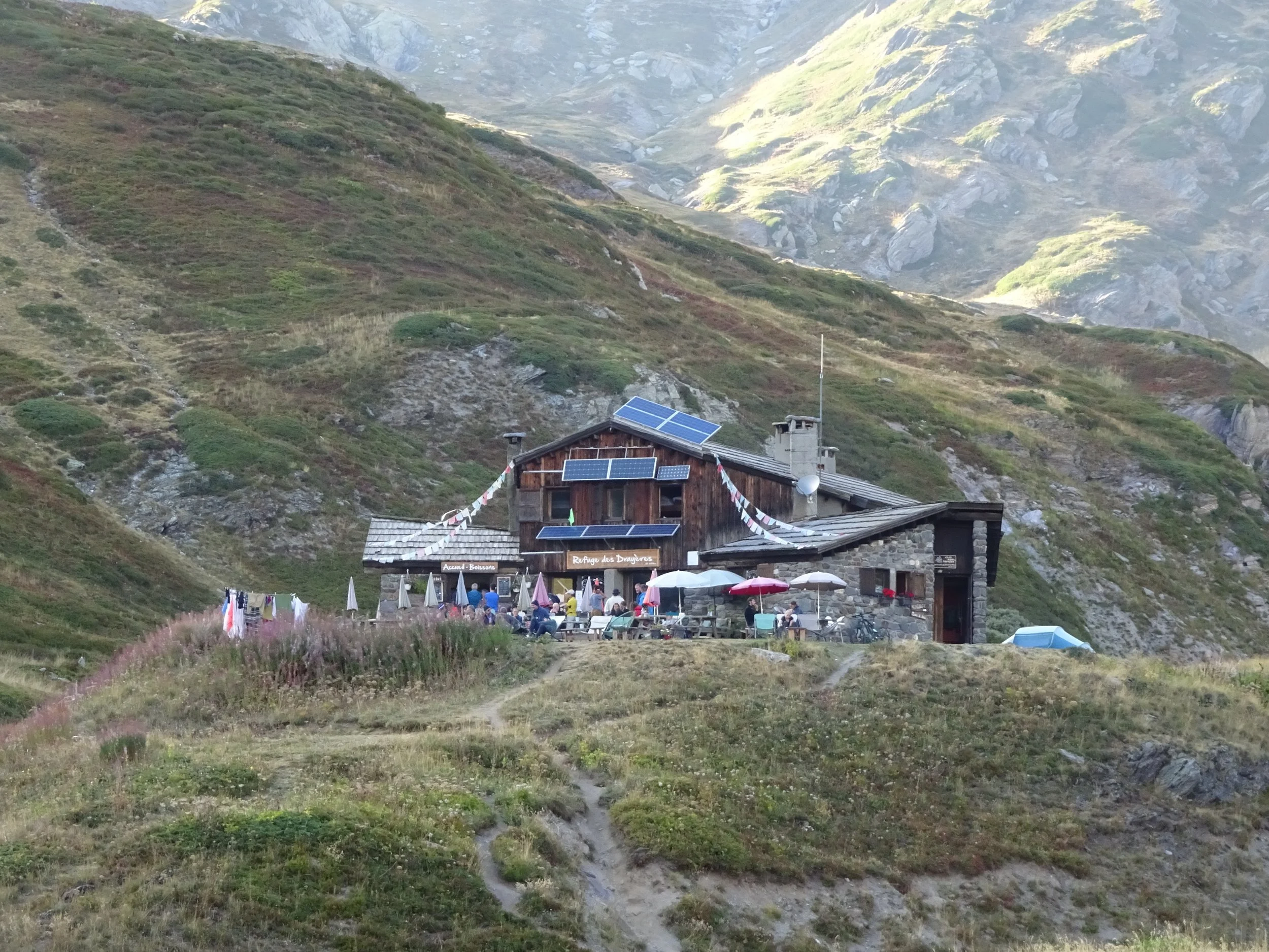 Rifugio Drayères.JPG