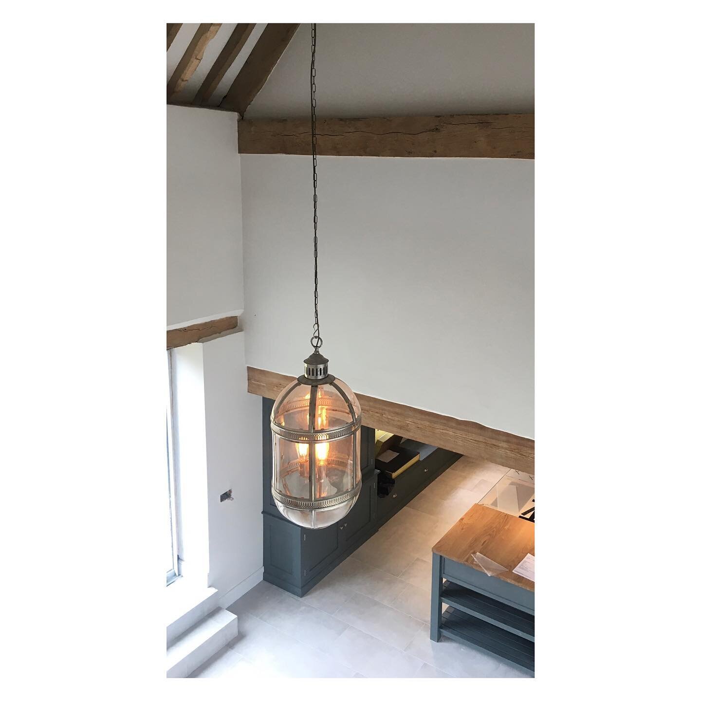 A little snap taken from the gallery at our Old Watermill project during installation. Such a lovely old building and space
.
.
.
.
#bespokekitchen #oxfordshire #interiordesigner #kitchendesign