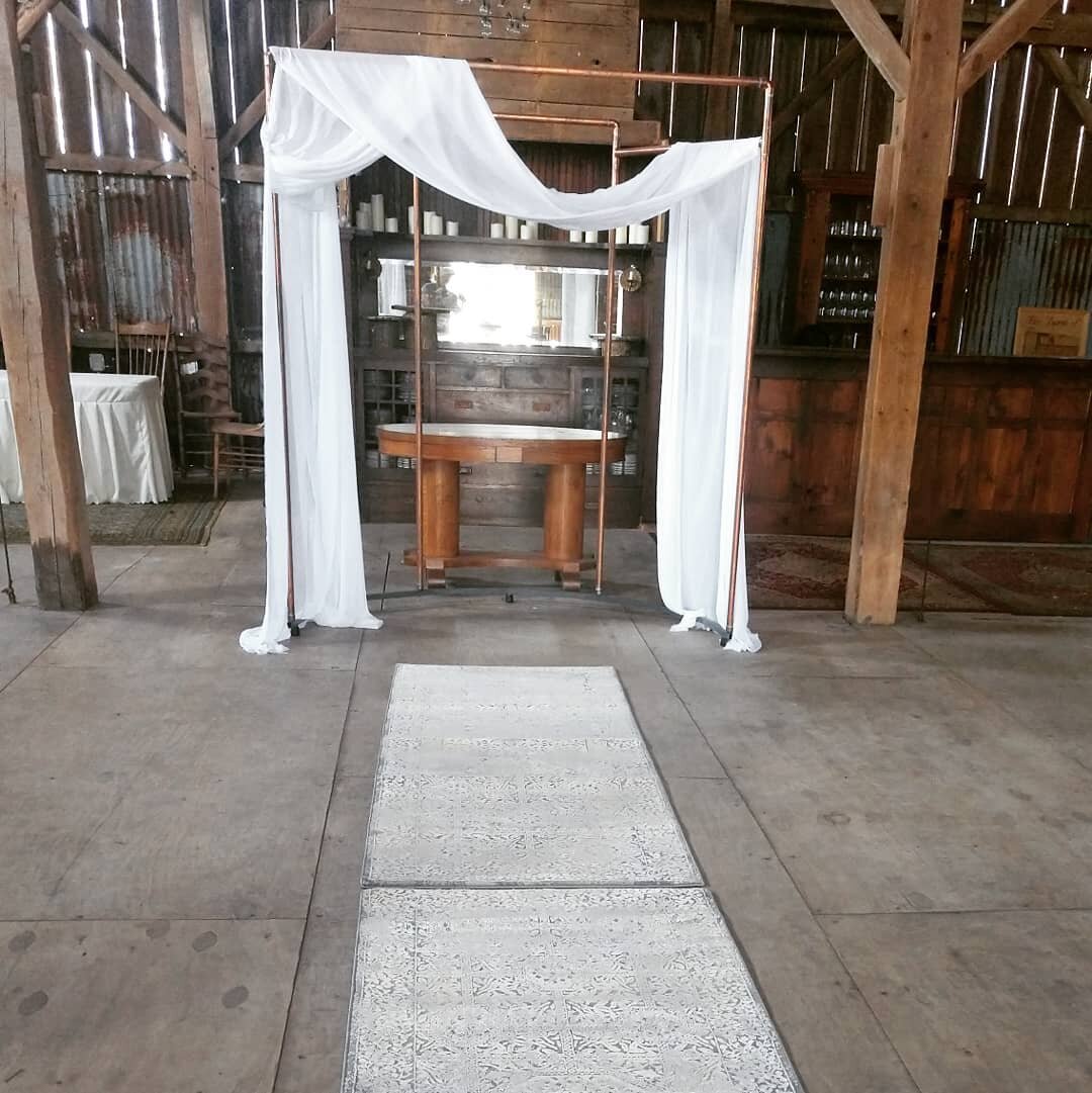 I often get asked about aisle runners, and I always say they are not worth the trouble- they never unroll properly, they don't sit flat, they never look good. But this? Game changer! We now have runner rugs to rent for barn ceremonies...a gorgeous wa