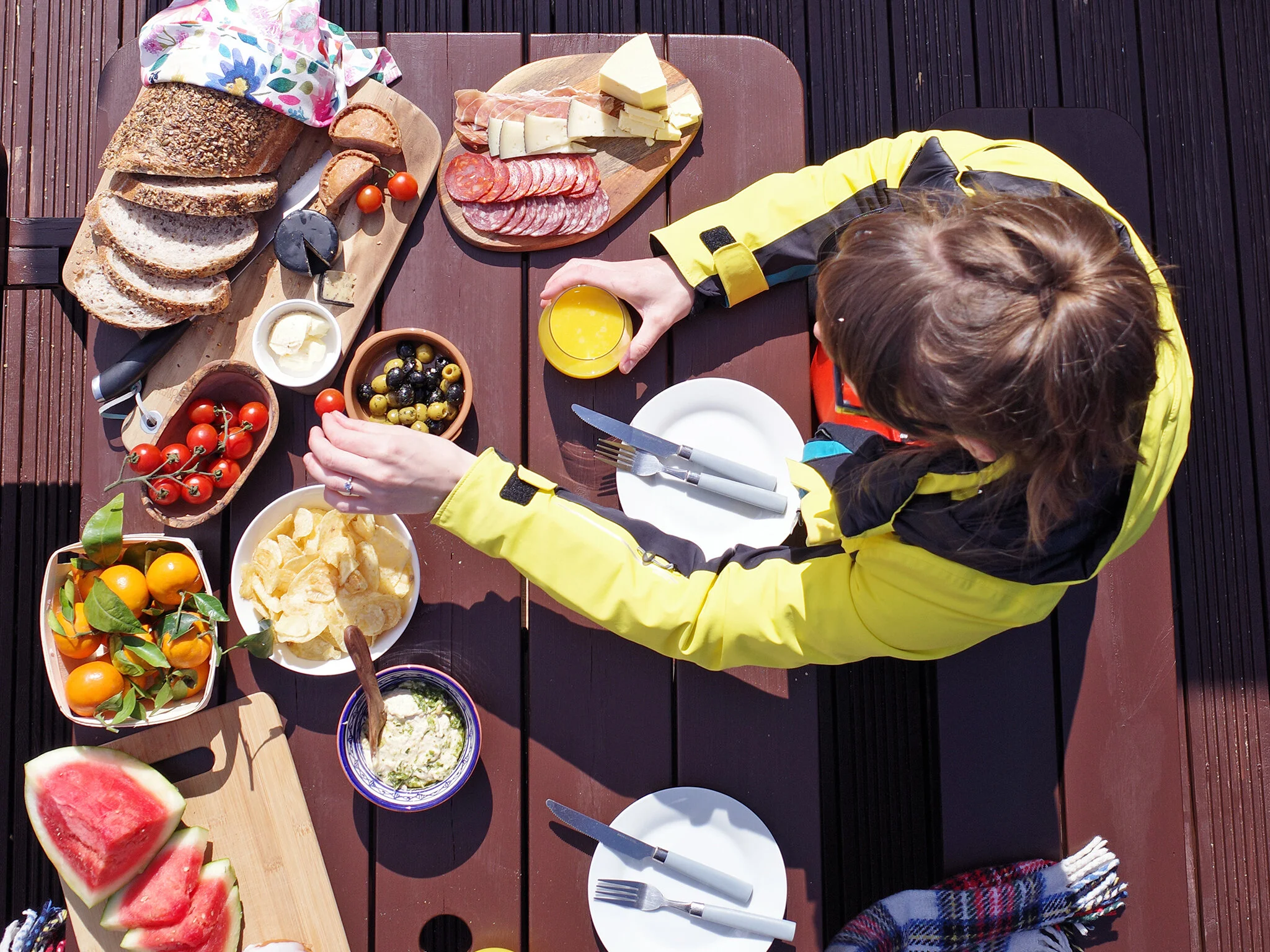 HIghlandStays-BenViewPod-Lunch1-APR21.jpg