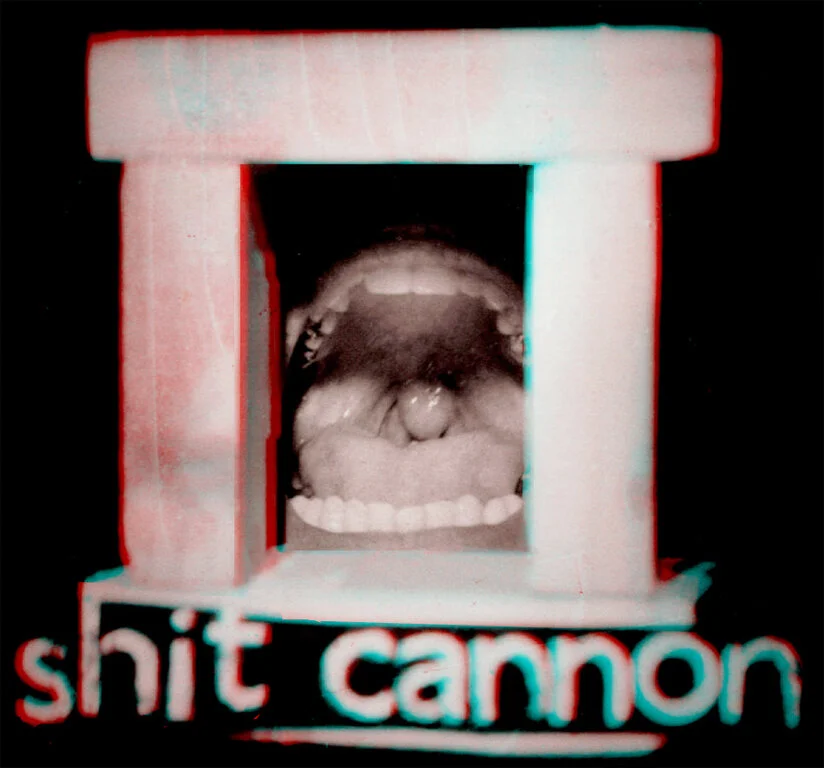 009AnaShitCannon.jpg