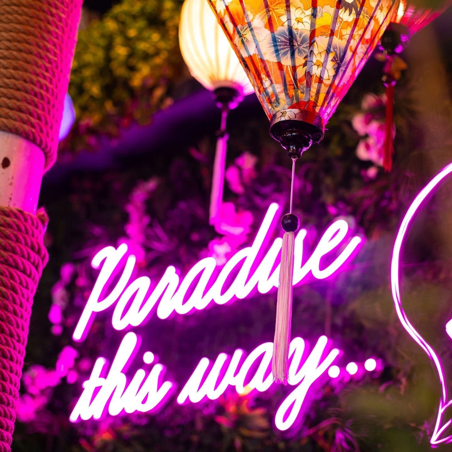 Good food = good mood. We've got a table with your name on it 😜