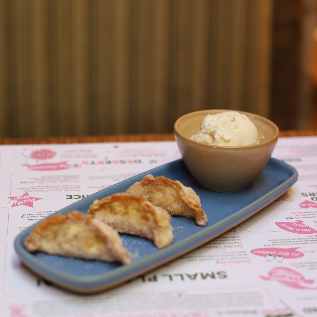 A post dedicated to our Deep Fried Apple Gyoza with Coconut Ice Cream 😍🥥