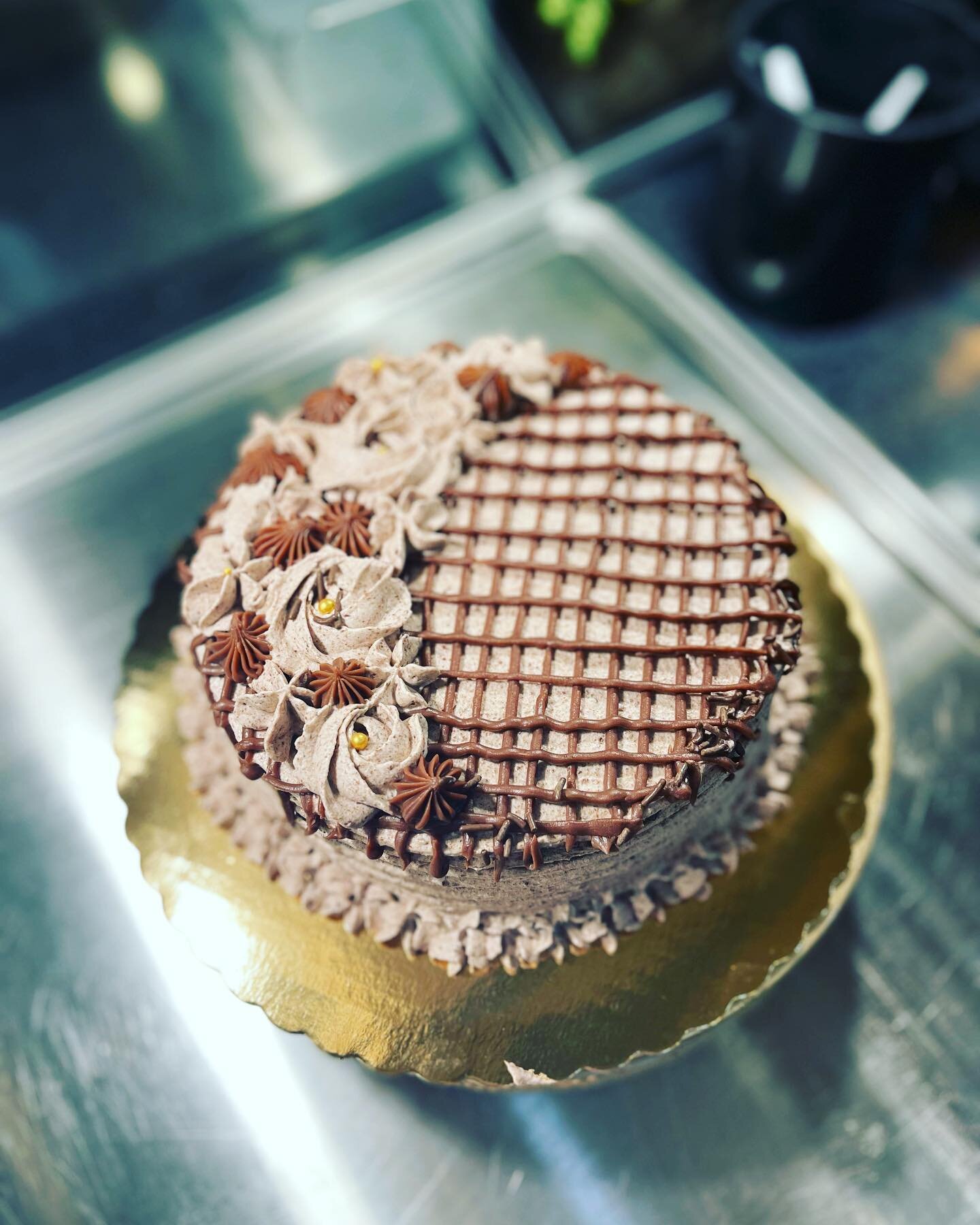 Chocolate cake !! We know you love it. 
Come and cherish this at  @cakesbyheart_