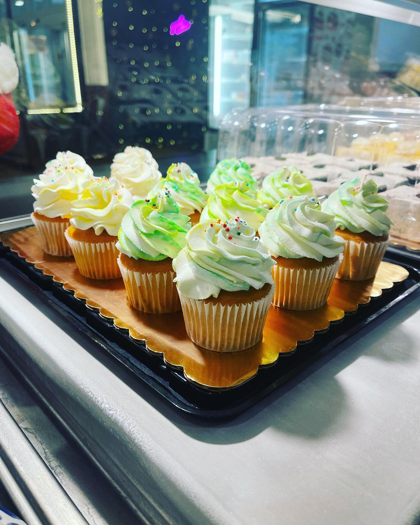 Cupcakes !! 
.
.
#cakes #cake #cakesofinstagram