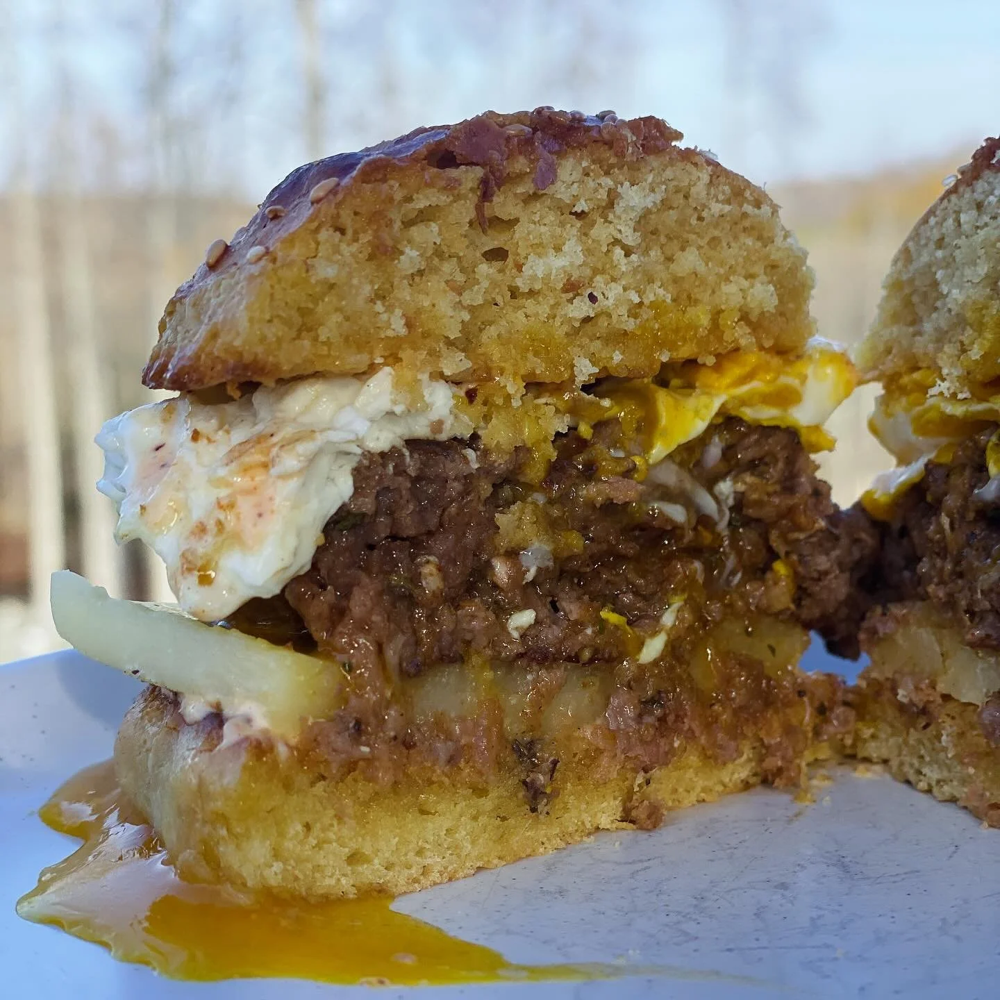 Some days on the farm just demand a breakfast that means business&mdash;and this steak and egg sandwich? Absolute game-changer. Huge shoutout to @theridge_butchershop for their ground steak&mdash;it&rsquo;s so good, it might ruin you for regular groc