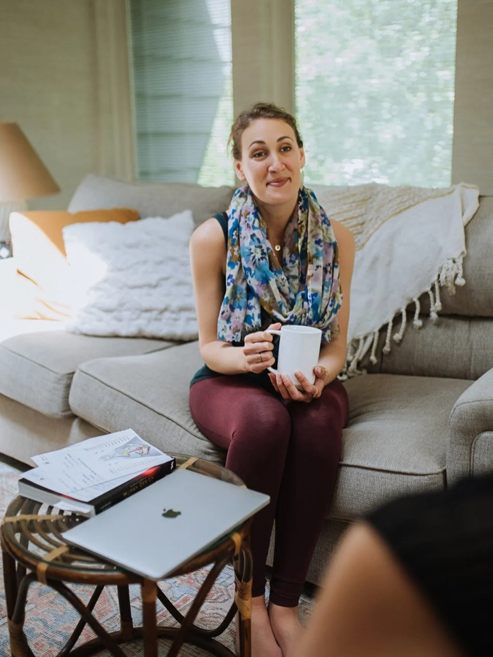 There was a moment in our session where everything shifted.

She came in feeling overwhelmed, emotional, unsure of what she was actually feeling and what she was supposed to do with it.

Trying to make sense of something that didn&rsquo;t feel clear.