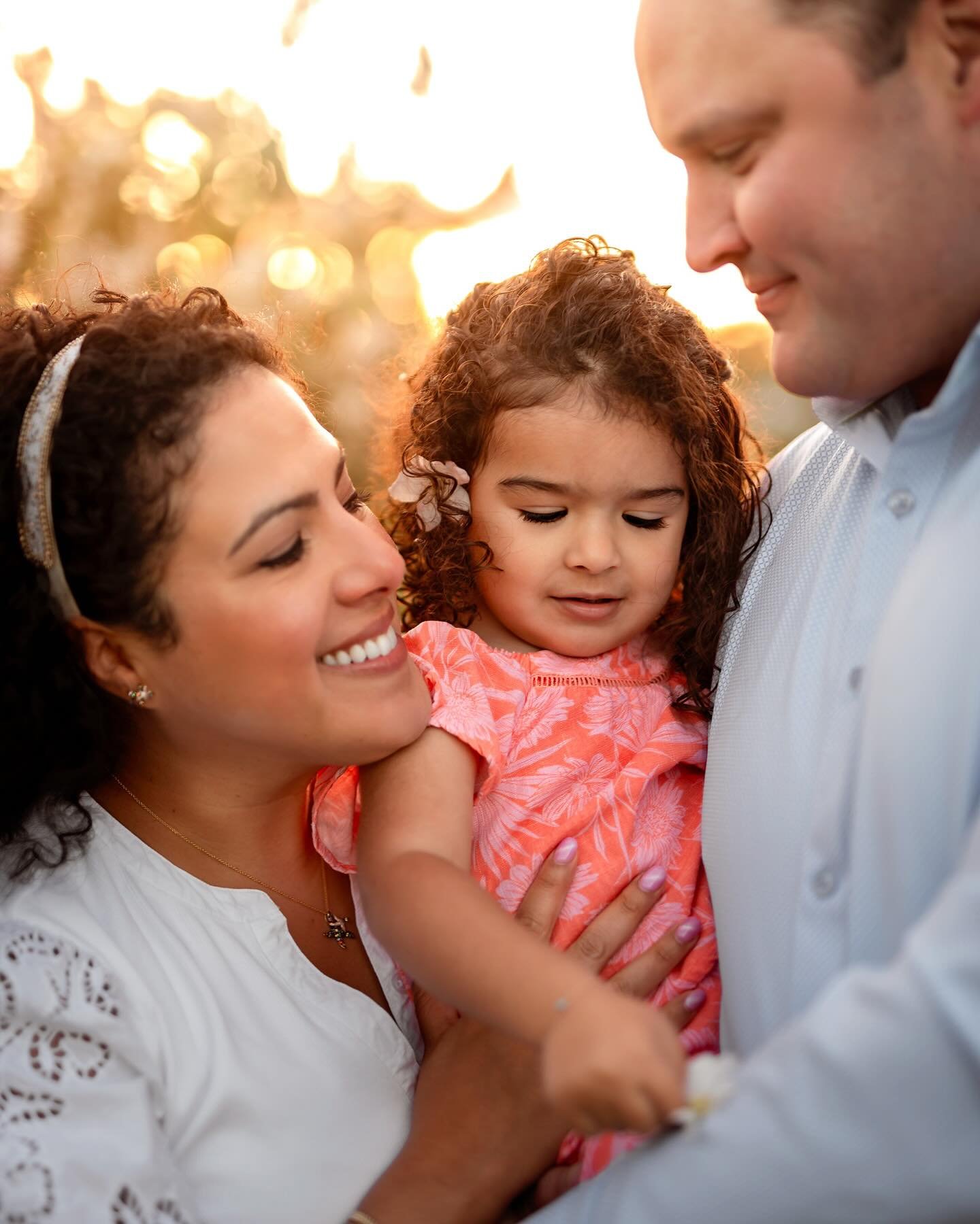 This family session at Brooksby was perfection. It&rsquo;s rained a lot this spring and I&rsquo;ve had to reschedule quite a bit, so all my apple blossom dreams happened during this session.

It&rsquo;s tricky timing weather + schedules + short-lived