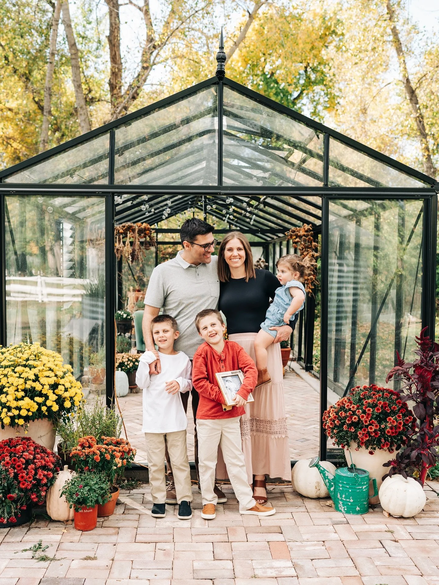 There is something so sweet about how families settle into this space. The greenhouse always brings out bright smiles and easy moments, the kind that feel simple and full all at once. Kids get curious, parents relax, and suddenly everything feels a l