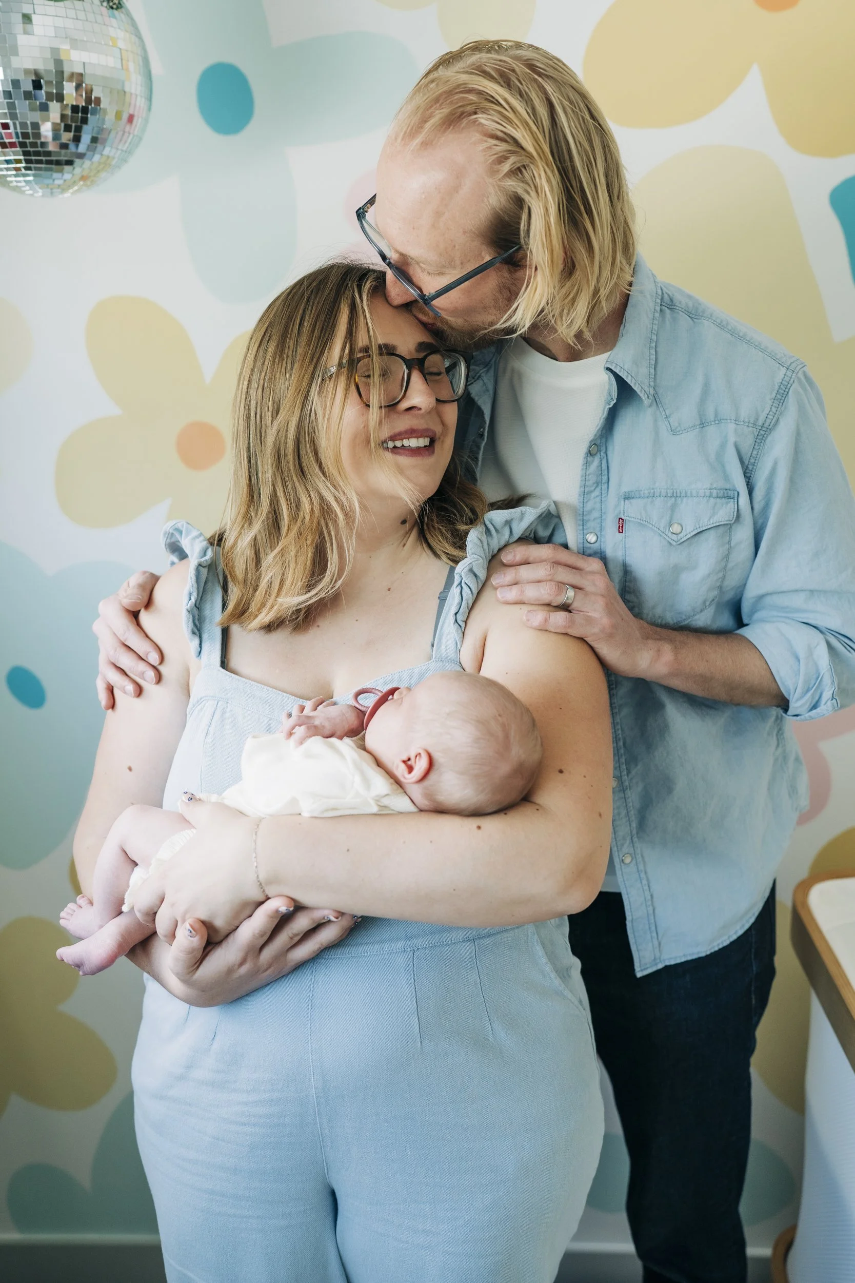 Denver-in-home-newborn-photography-13.jpg