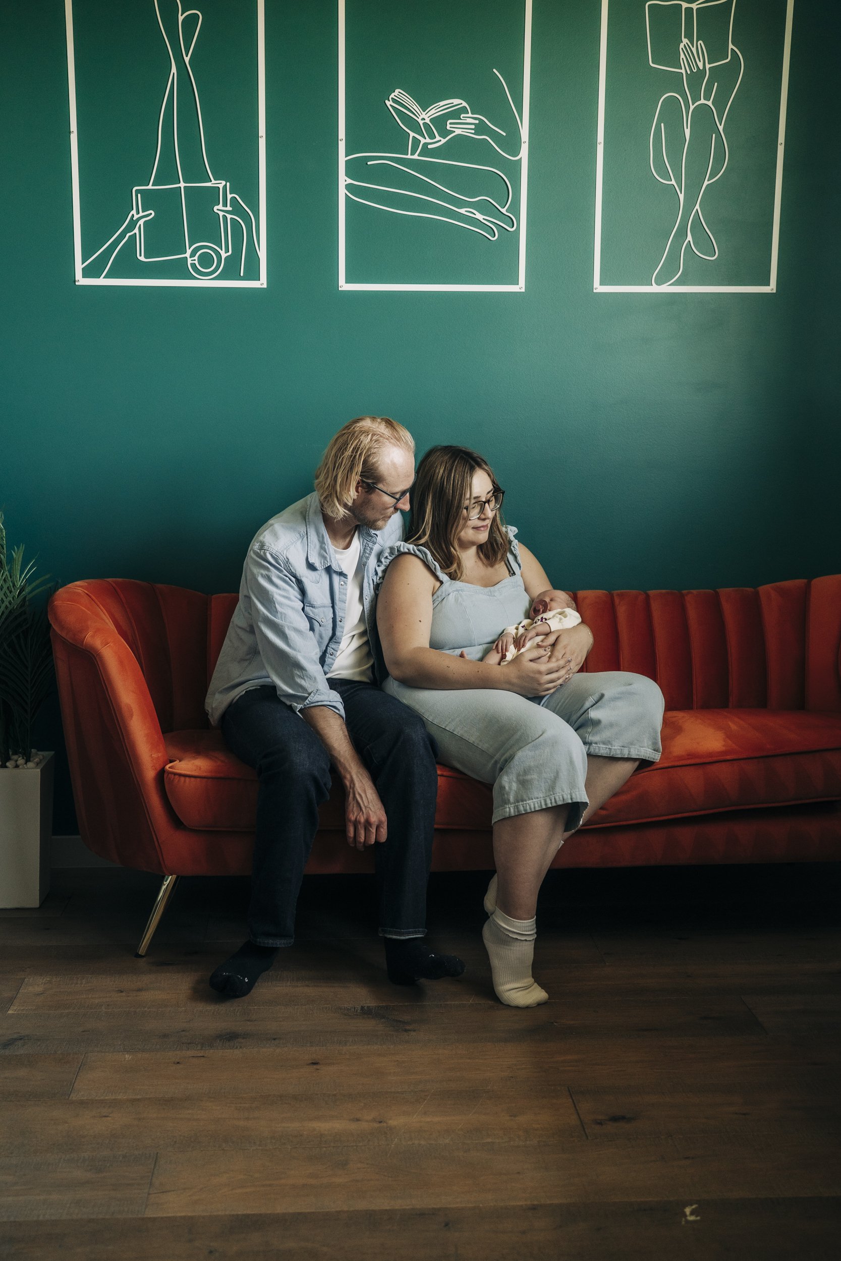 Denver-in-home-newborn-photography-12.jpg