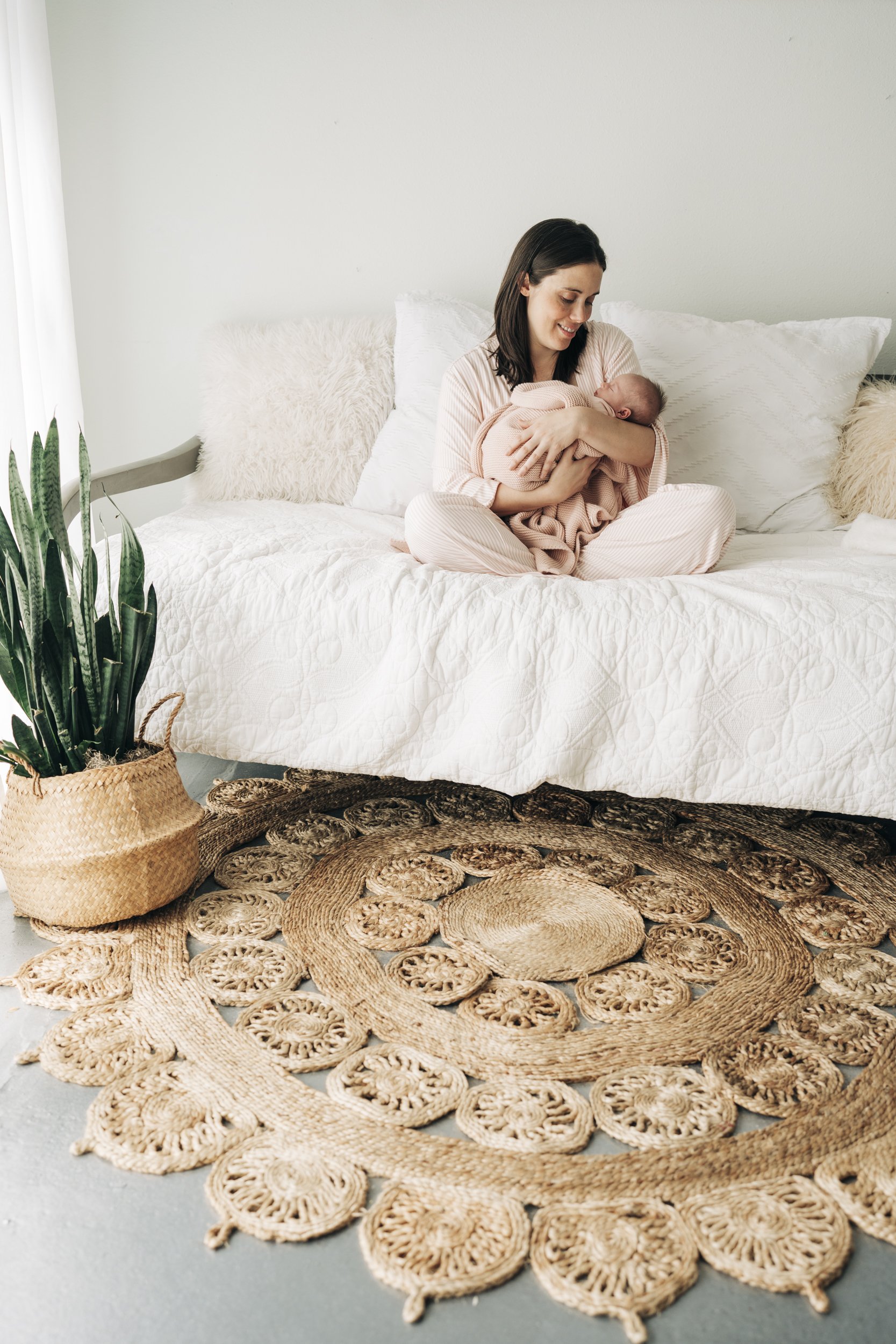 denver-maternity-newborn-photography-lifestyle-studio15.jpg