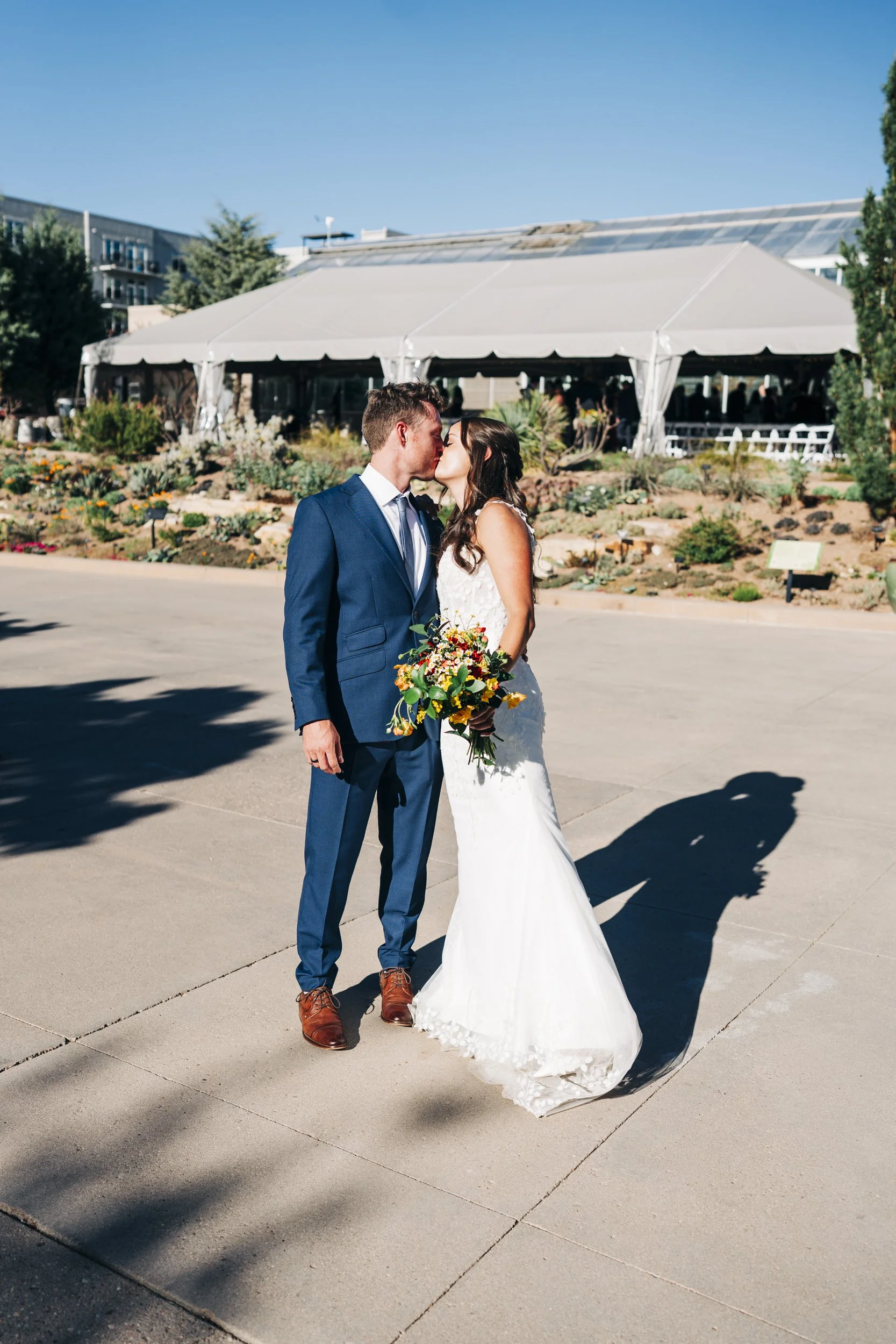 denver-wedding-photography-botanic gardens18.jpg